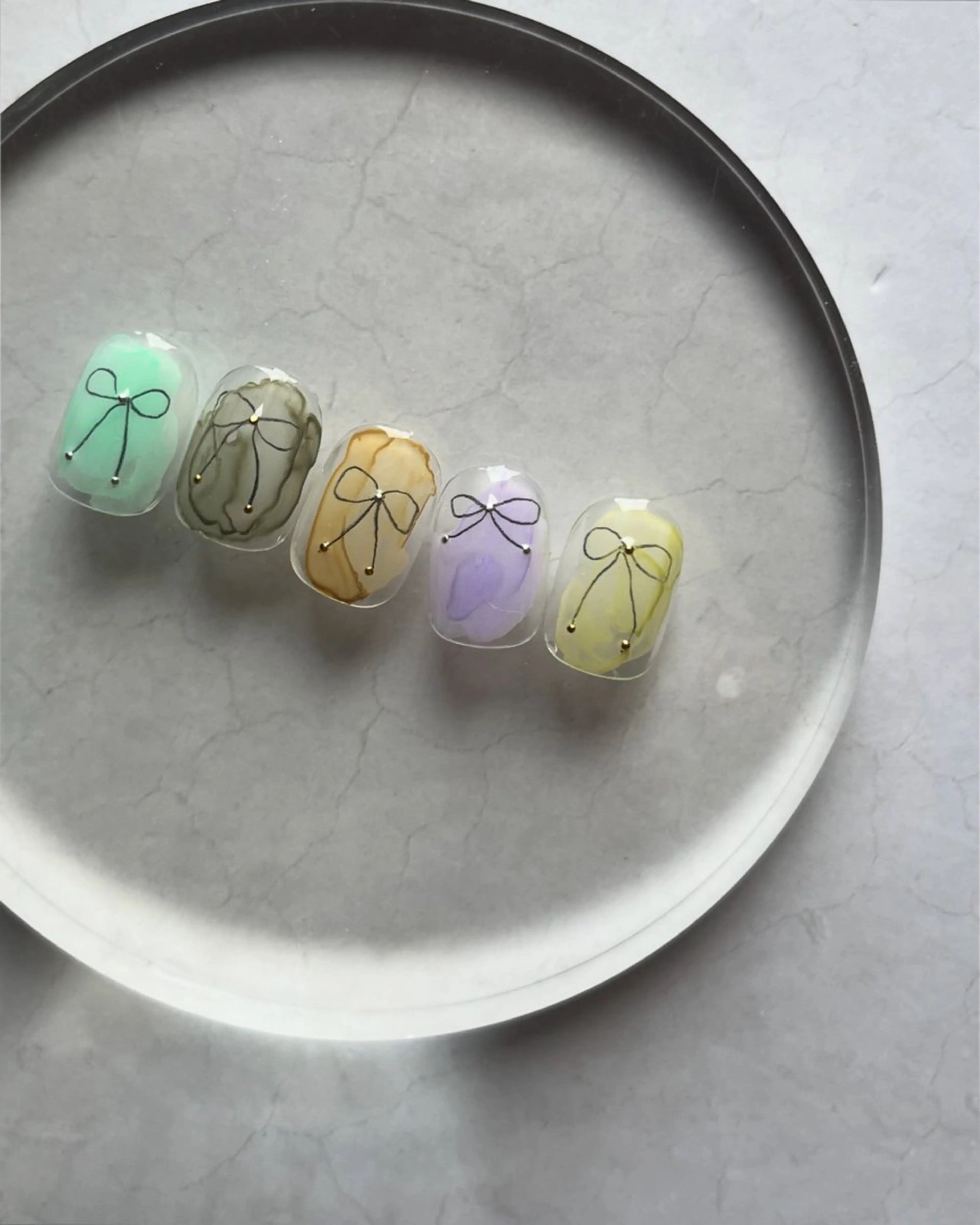 ネイル リボン MUKUTOU nail 　YUKIのネイルデザイン