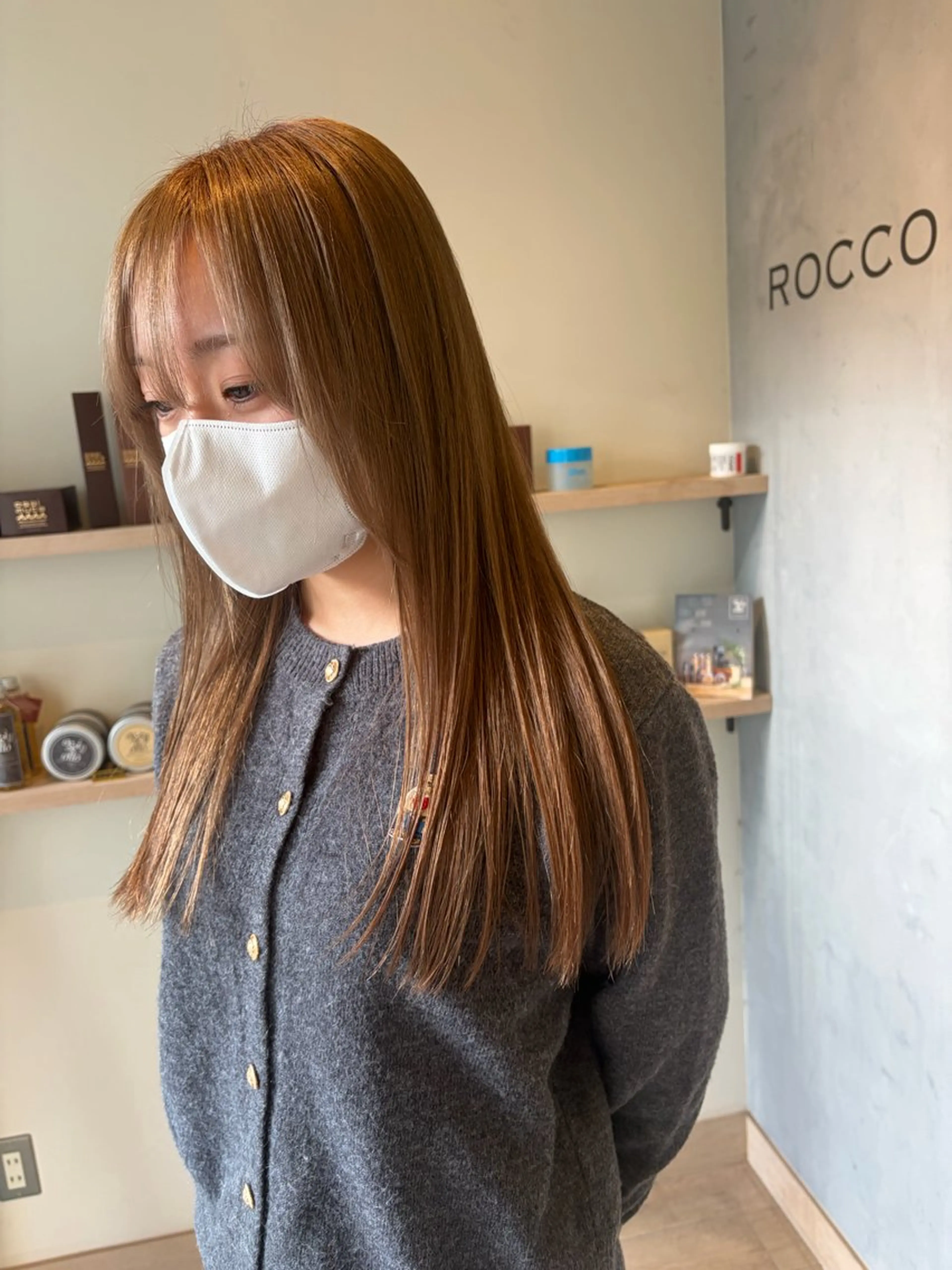 ロング ヘアカラー トリートメント アイナ ROCCOのヘアスタイル