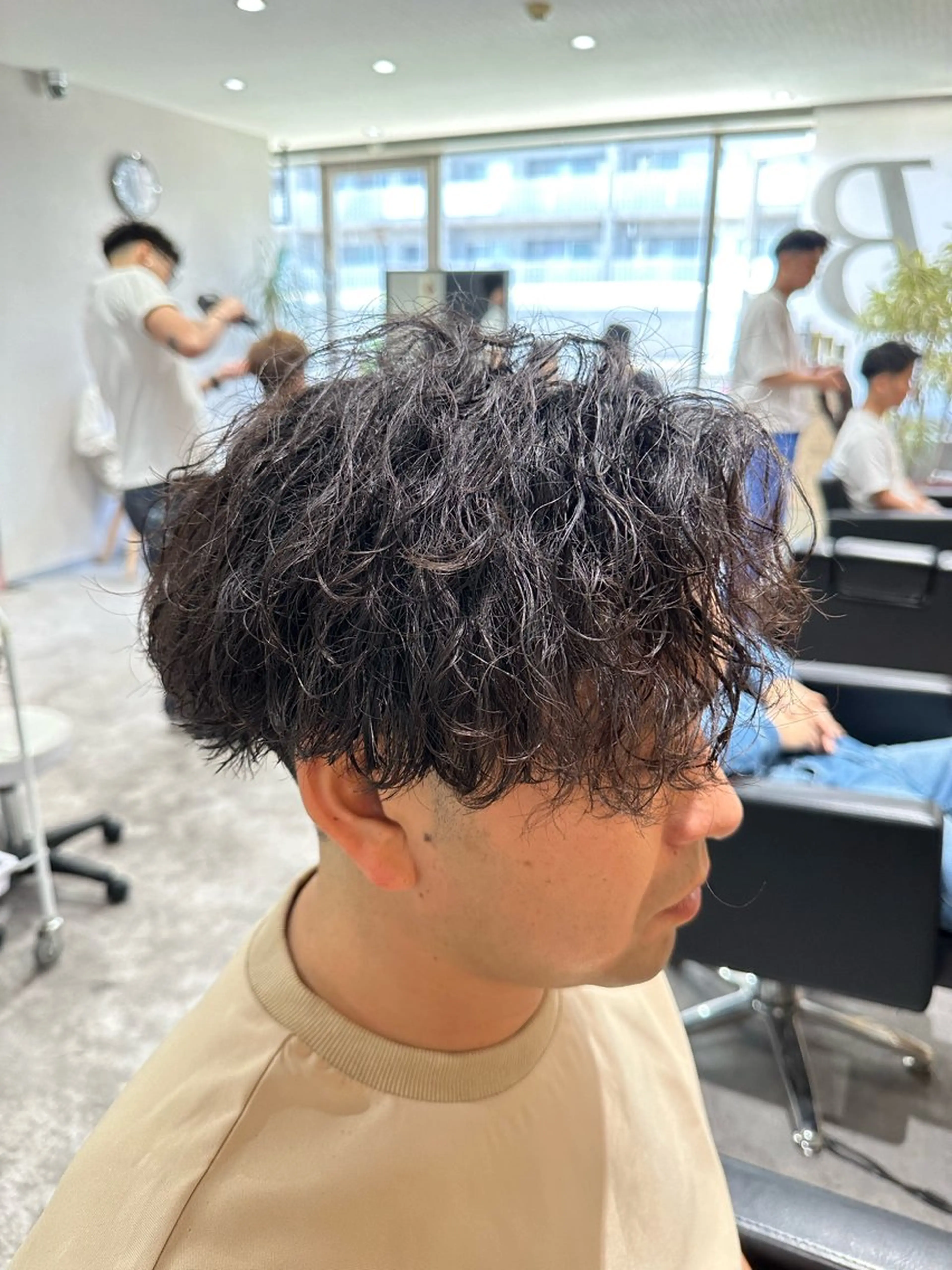 ミディアム ミディアムパーマ カット パーマ メンズNo.1美容師 Coshoのヘアスタイル