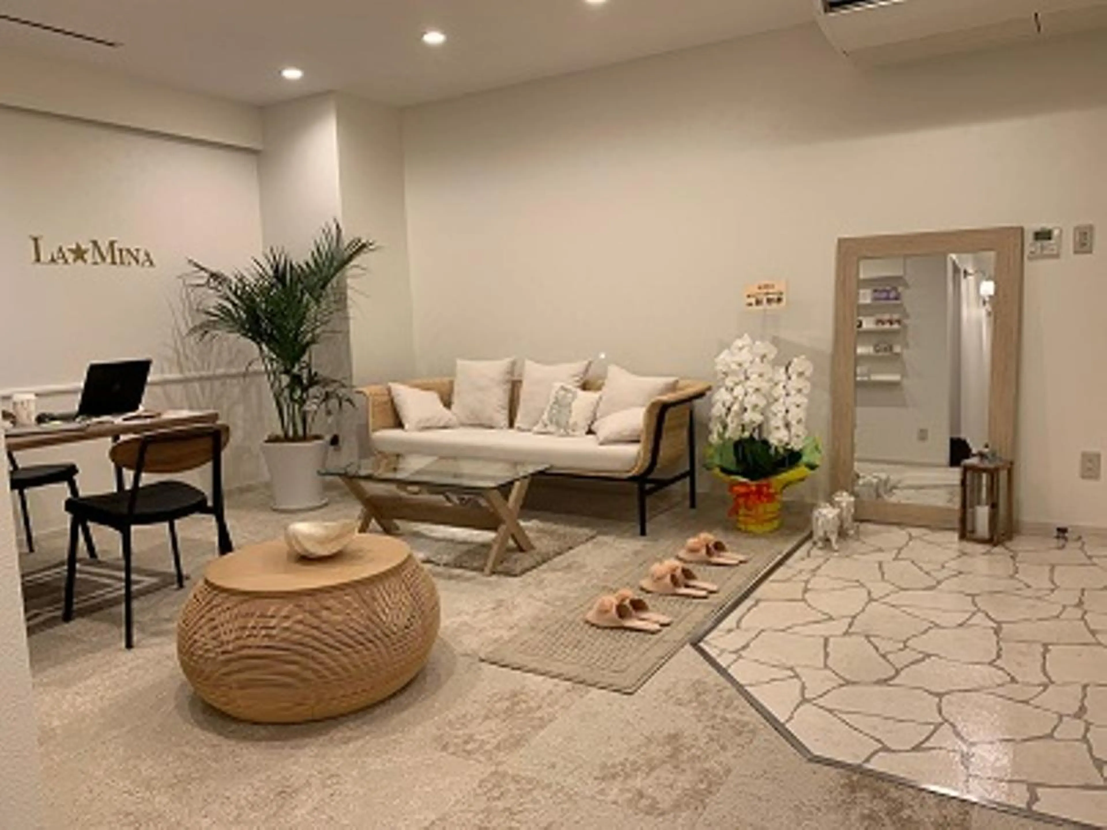 Hina シュガーリストのエステ・リラクイメージ