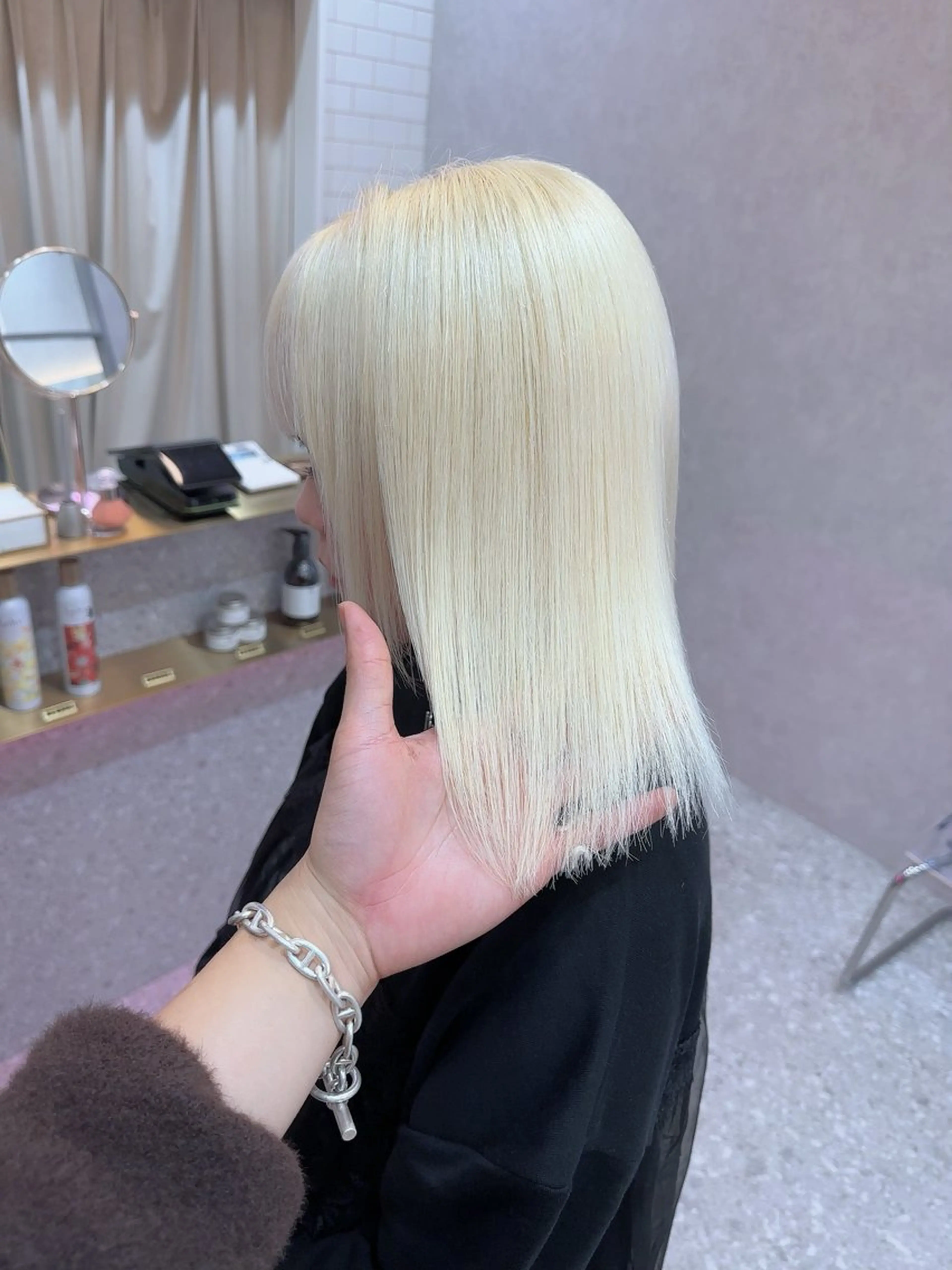 ロング 縮毛矯正 VEGA天神 ブリーチのヘアスタイル