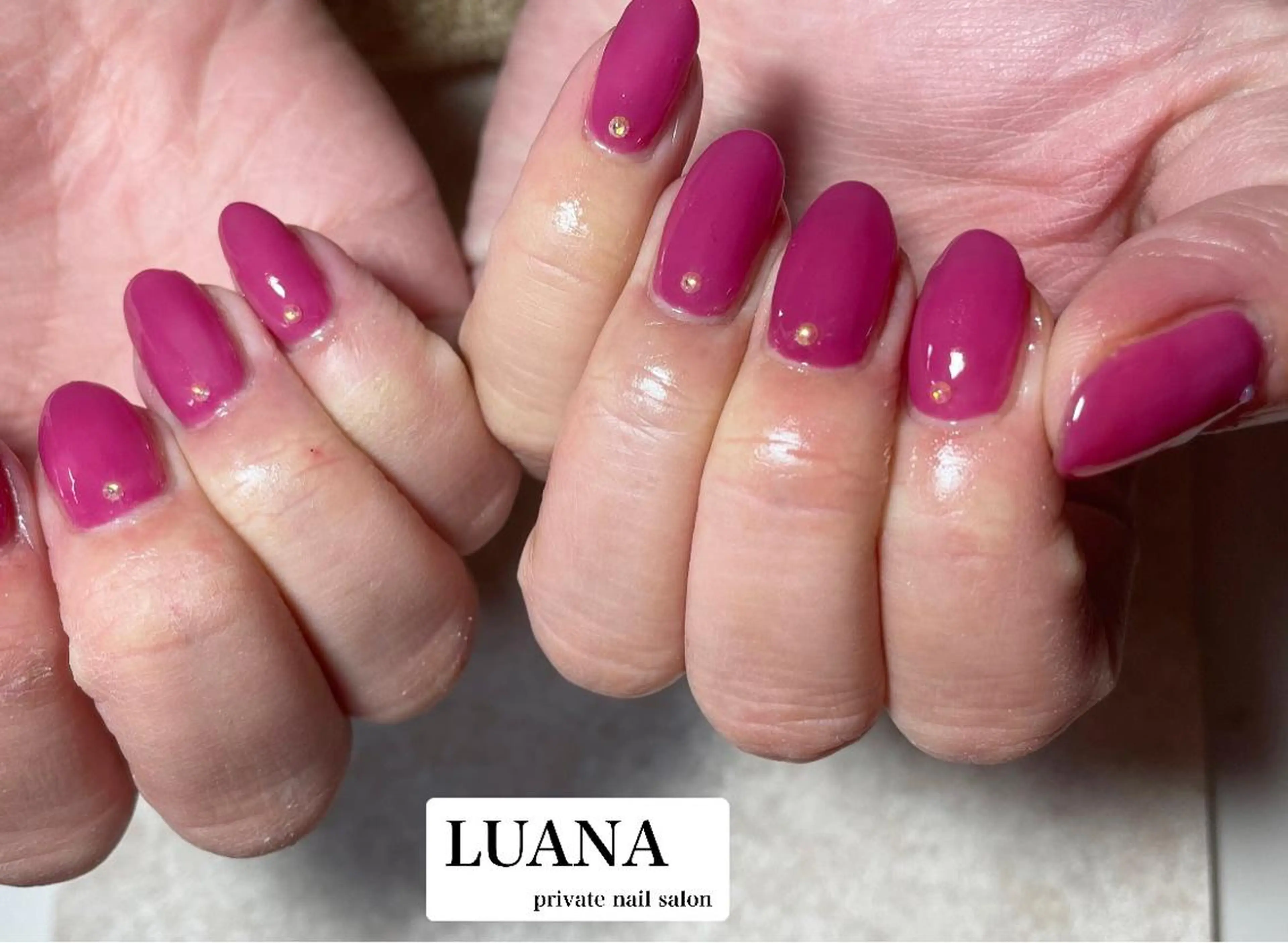 ネイル ドット フラワーネイル フレンチネイル ガラスフレンチ マットネイル ルアナ プライベートサロンのネイルデザイン