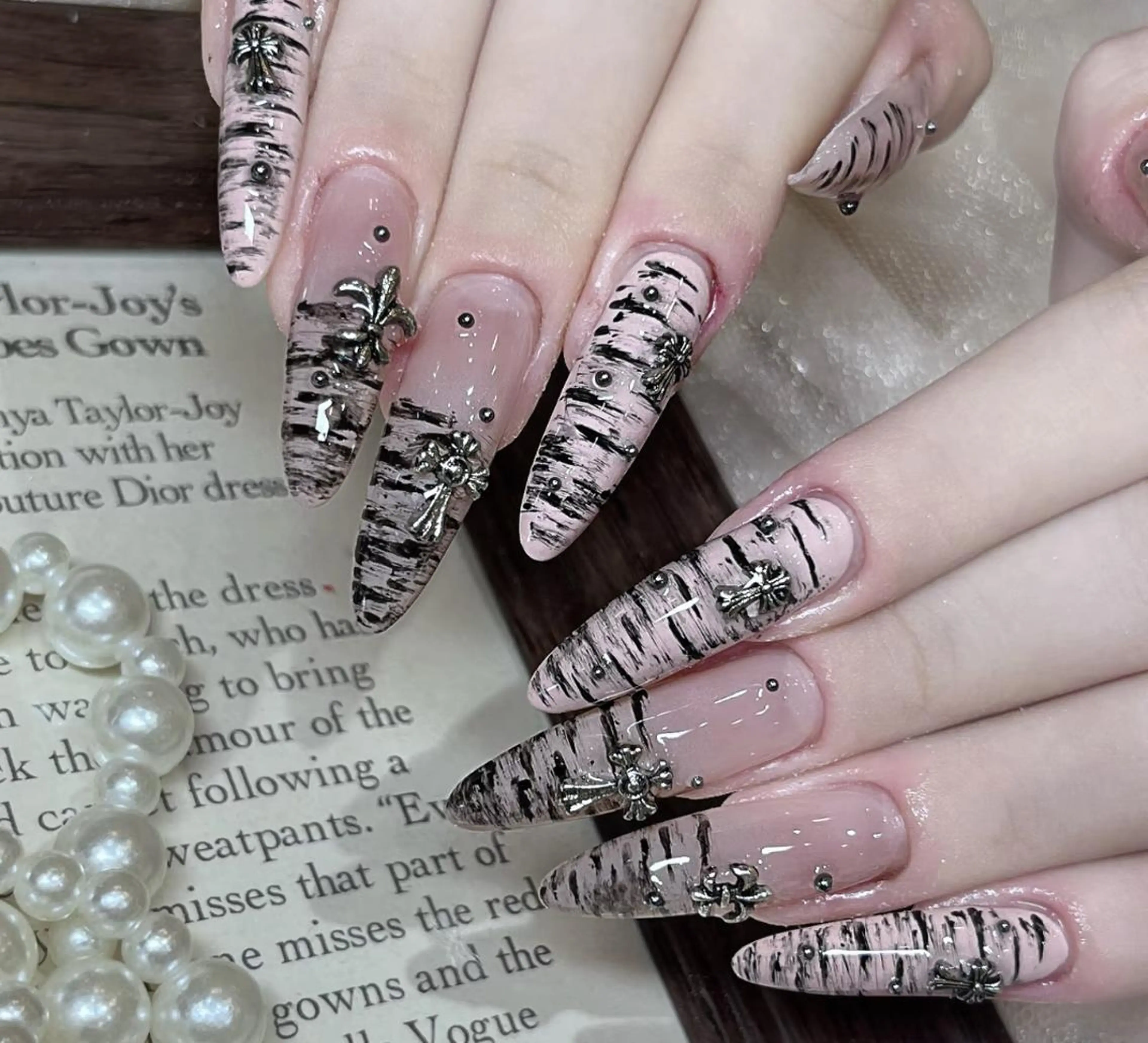 ネイル ハンドネイル Pure&Rich Nailのネイルデザイン