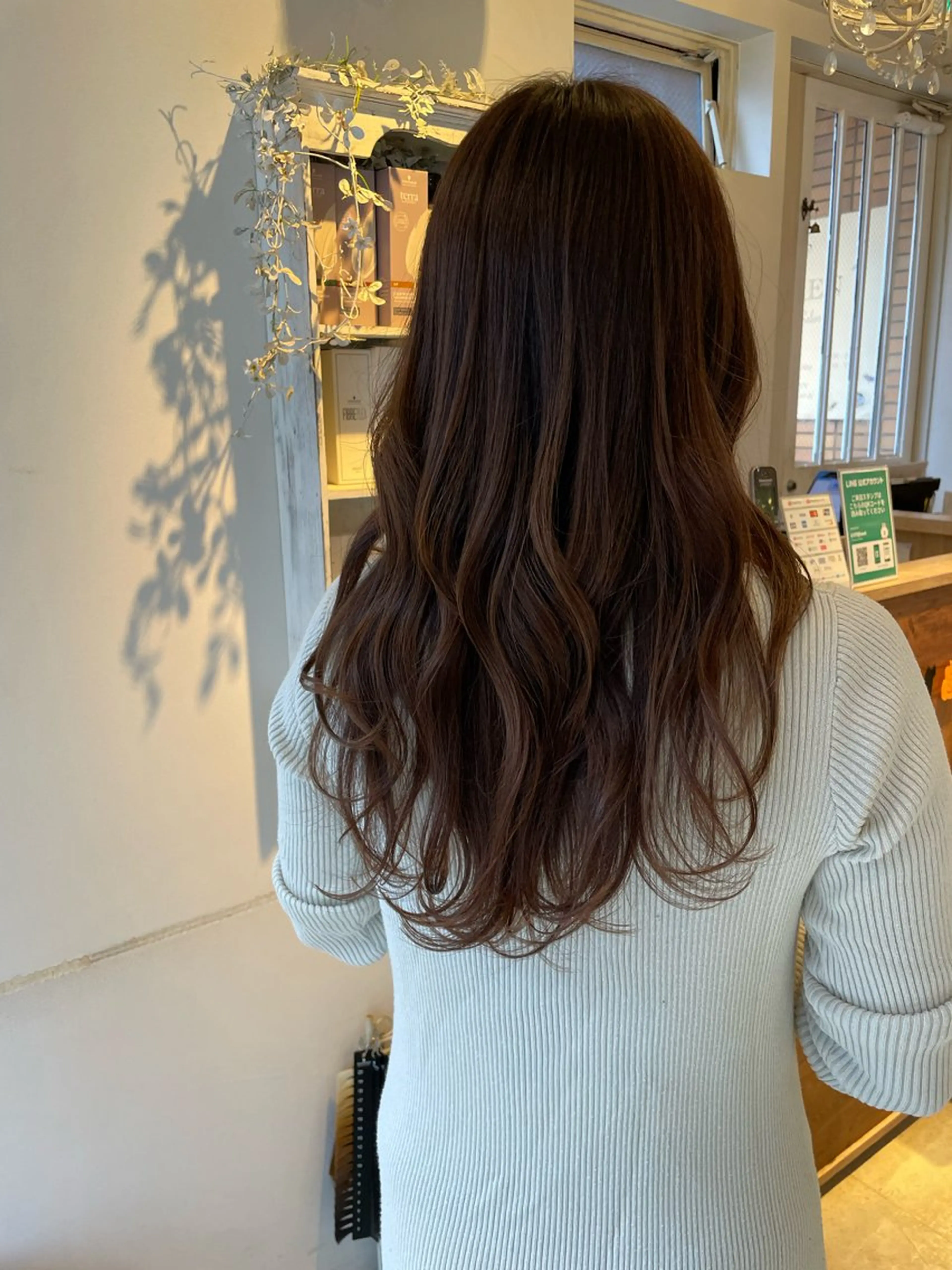 ロング 北田🌟小顔レイヤー 🌟人気カラーのヘアスタイル