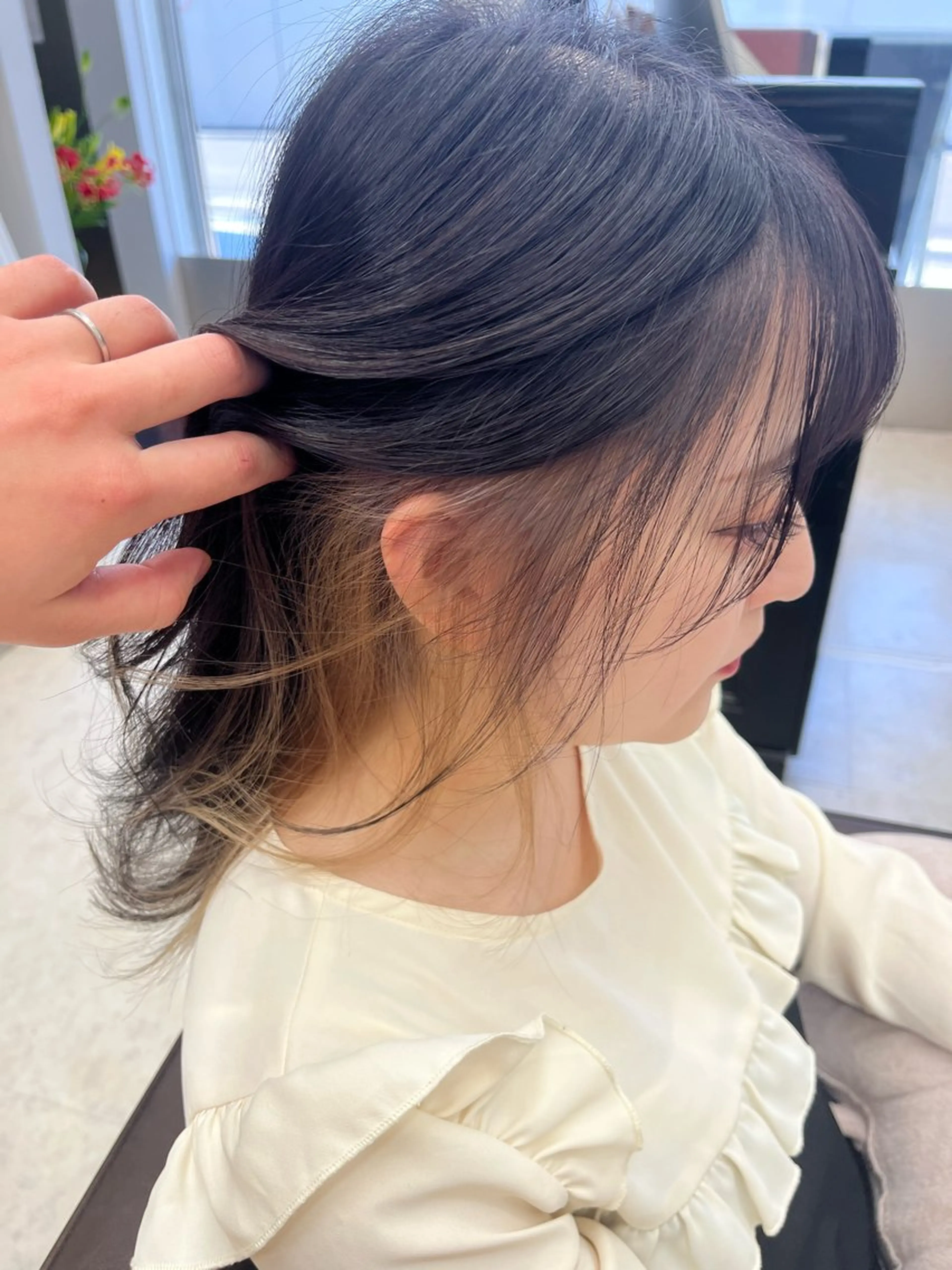 ロング カラー 産休の為お休みです! 小島凜のヘアスタイル