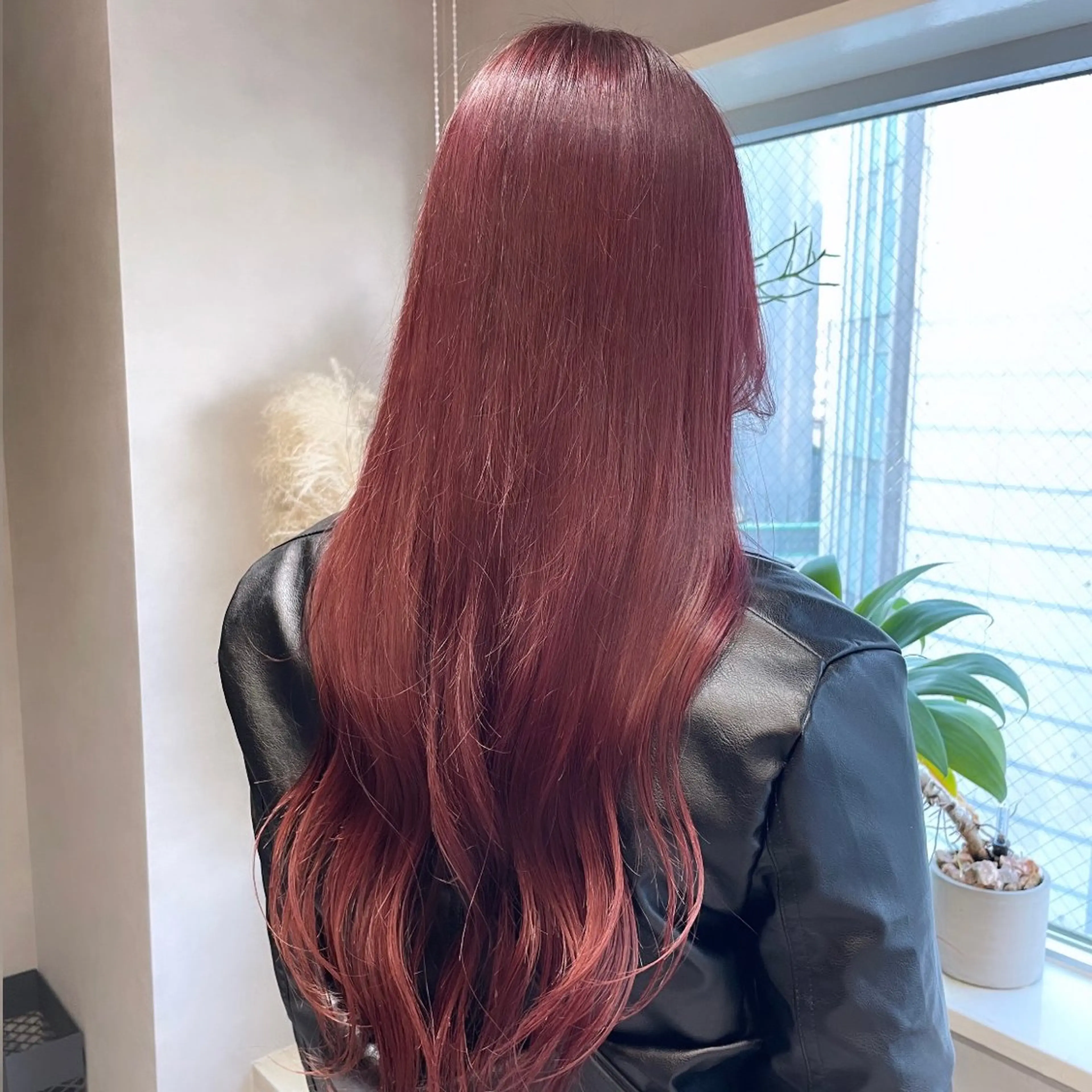 ロング カラー ピンクカラー ヘアカラー Rui/透明感カラー 暖色/レイヤーカットのヘアスタイル