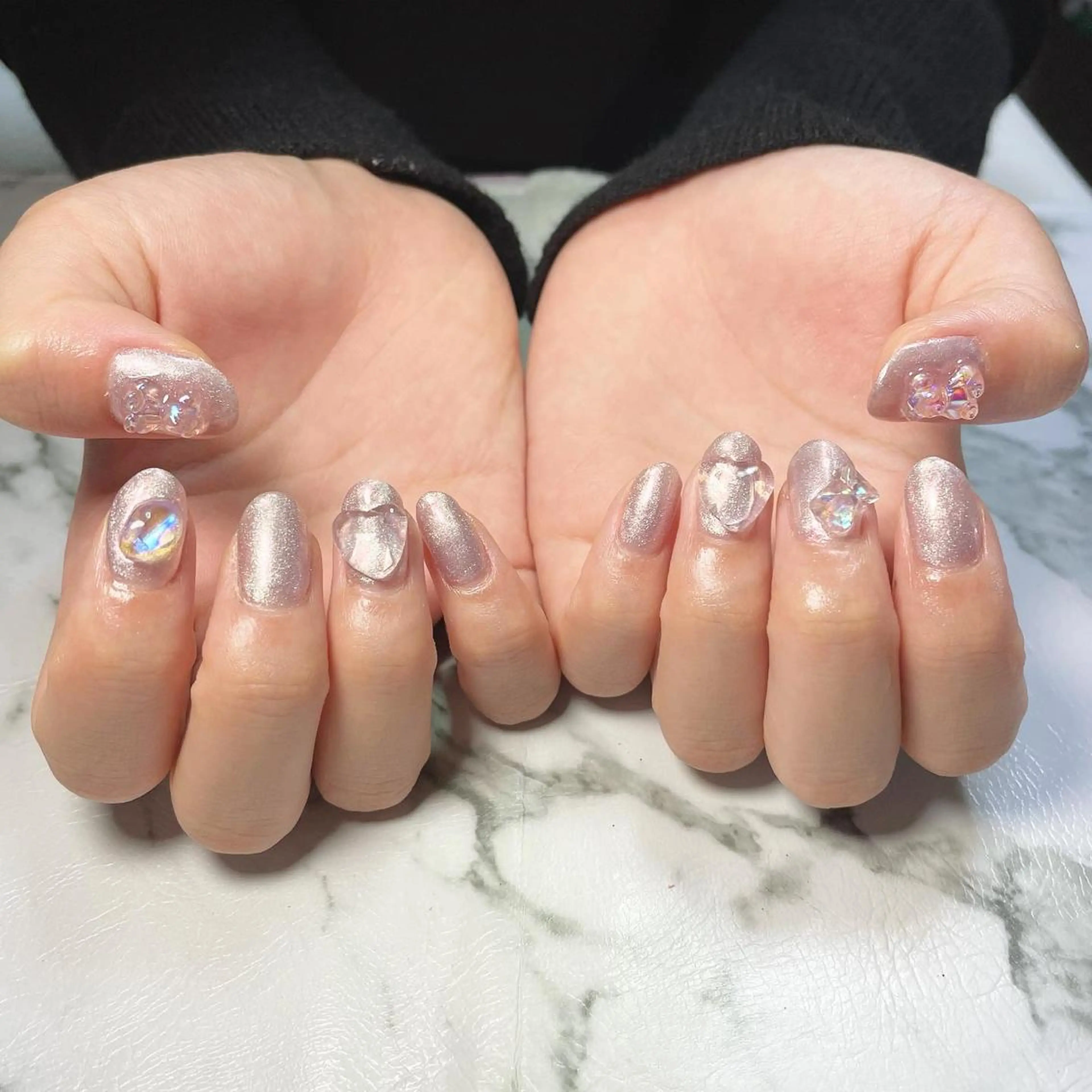 ネイル オーロラネイル マグネットネイル Momo nailsalonのネイルデザイン