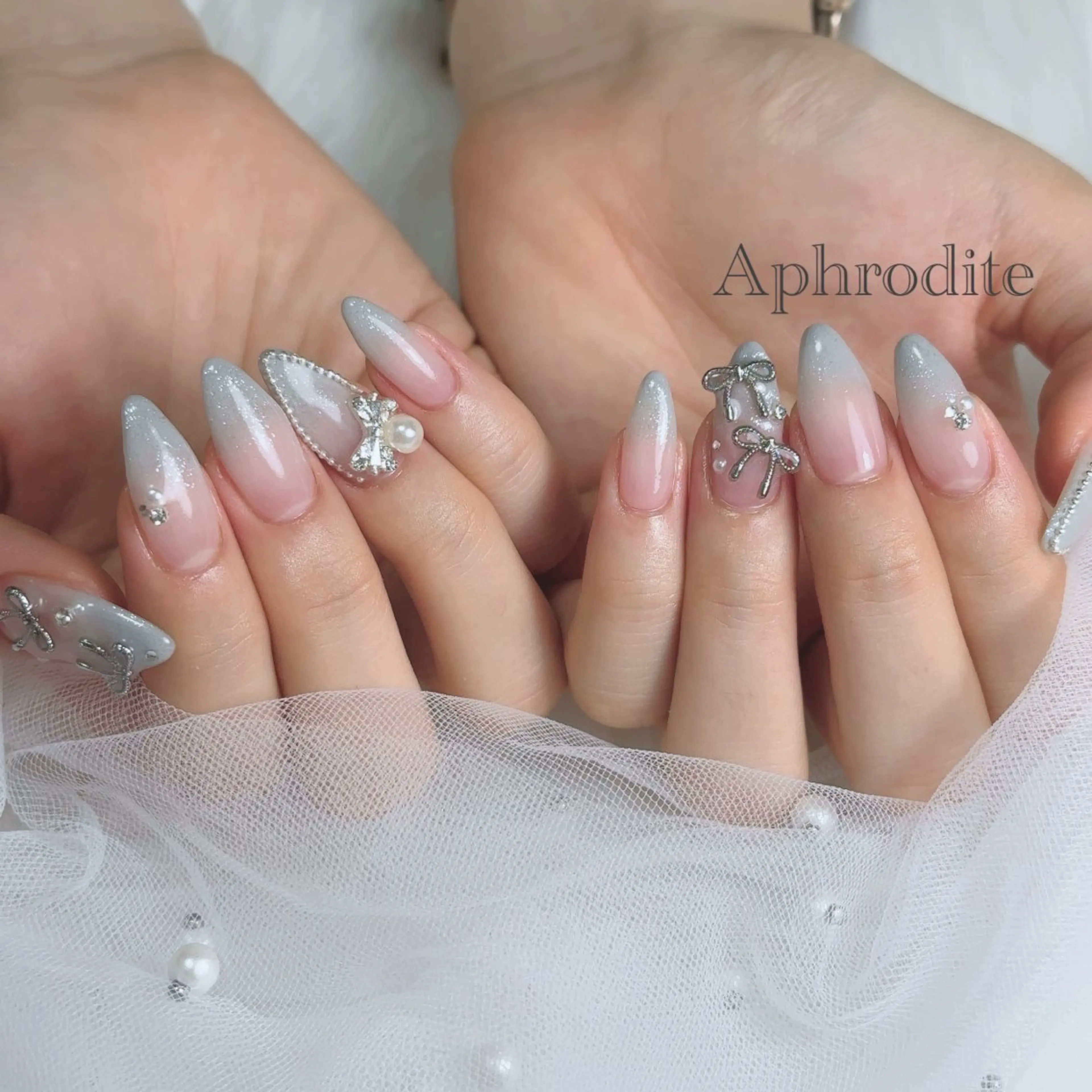 ネイル Aphrodite パラジェル認定サロンのネイルデザイン