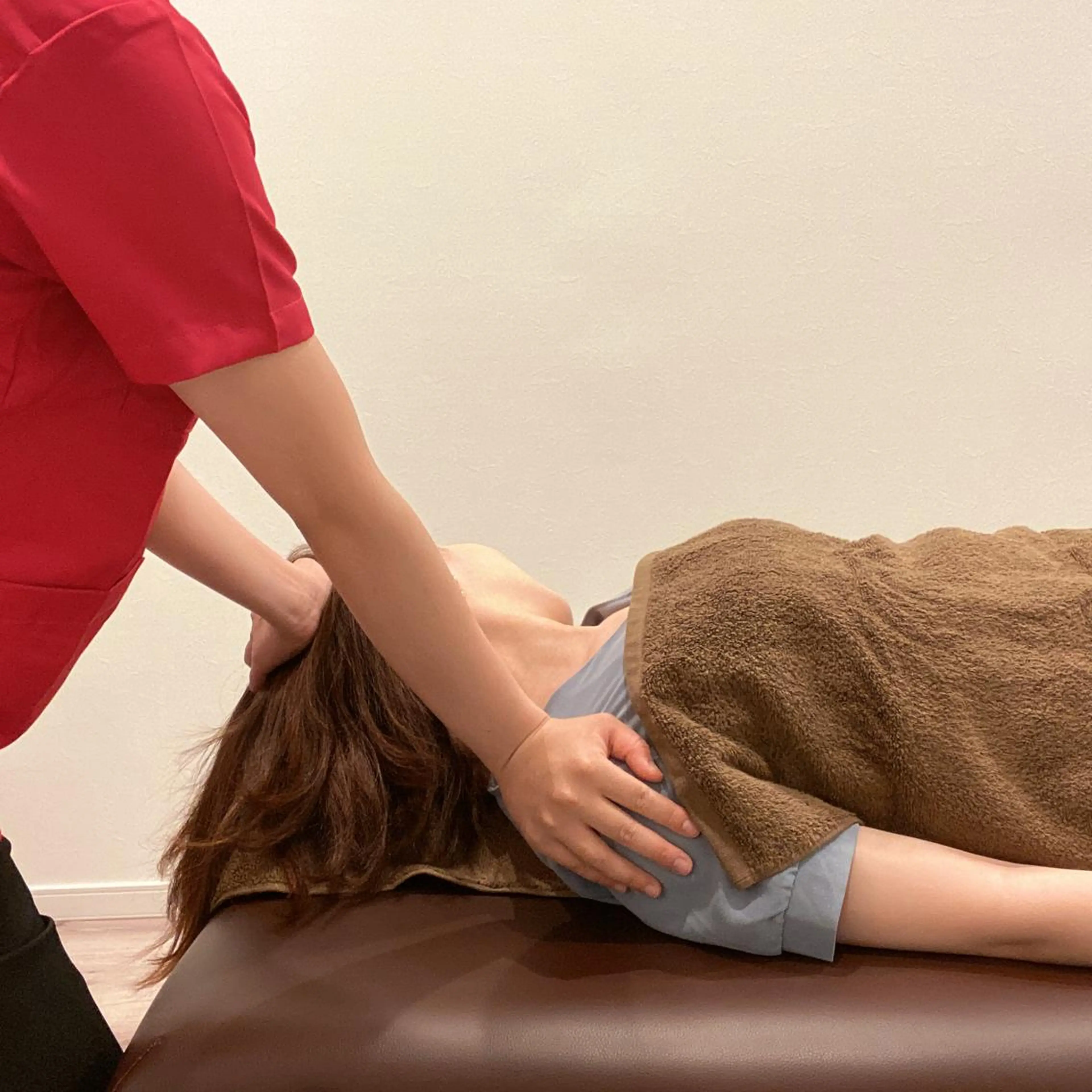 【気になる猫背を治したい】⭐️猫背矯正+整体マッサージ⭐️巻き肩が気になる　💚ブライダル人気No.1メニュー💚の写真