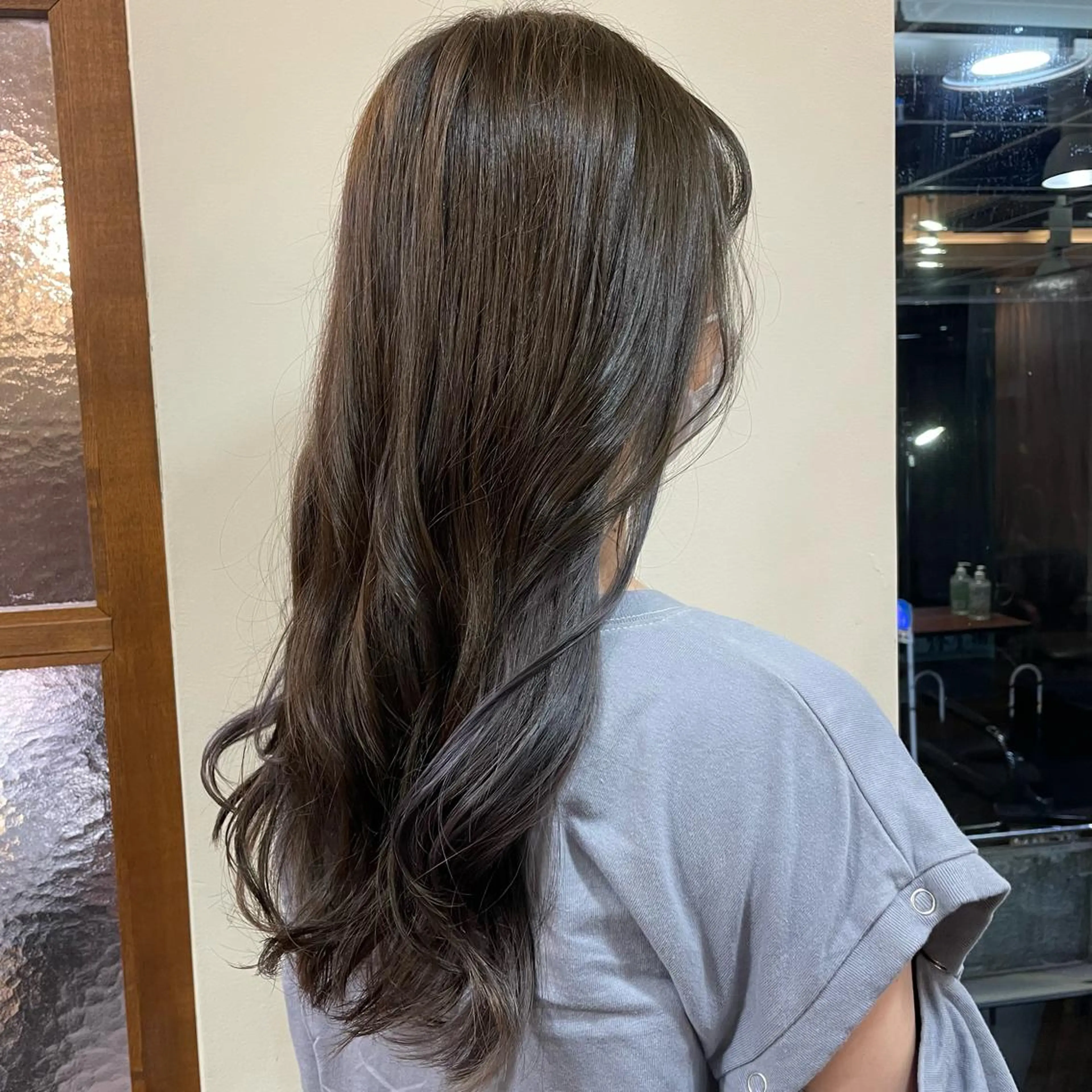 カラー ブリーチ シルバー 💜カラー/縮毛矯正 /NARUKA💜のヘアスタイル