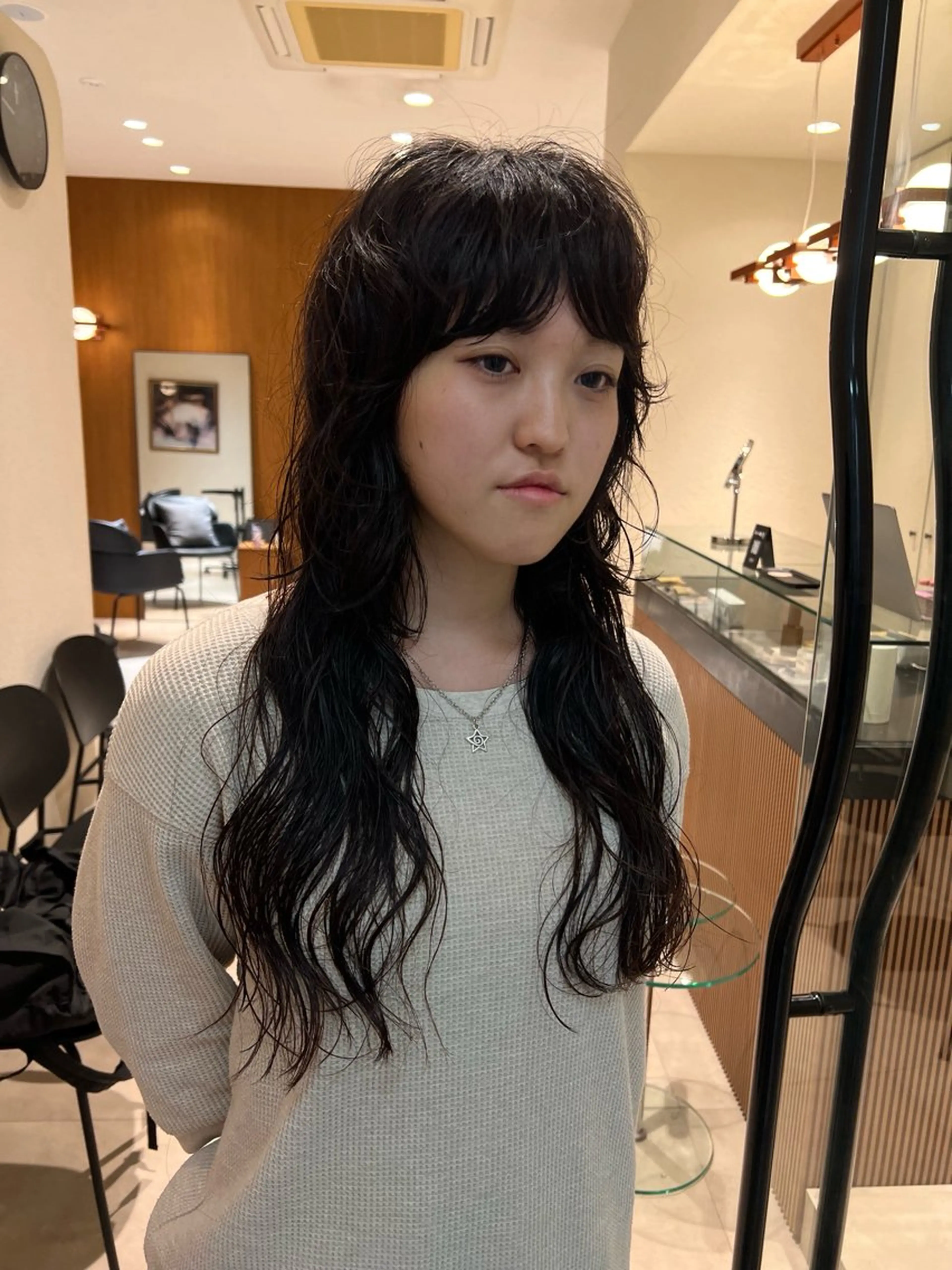 ロング パーマ ロング yiye   神宮前所属・manami /ショ ート/カットモデルのヘアスタイル