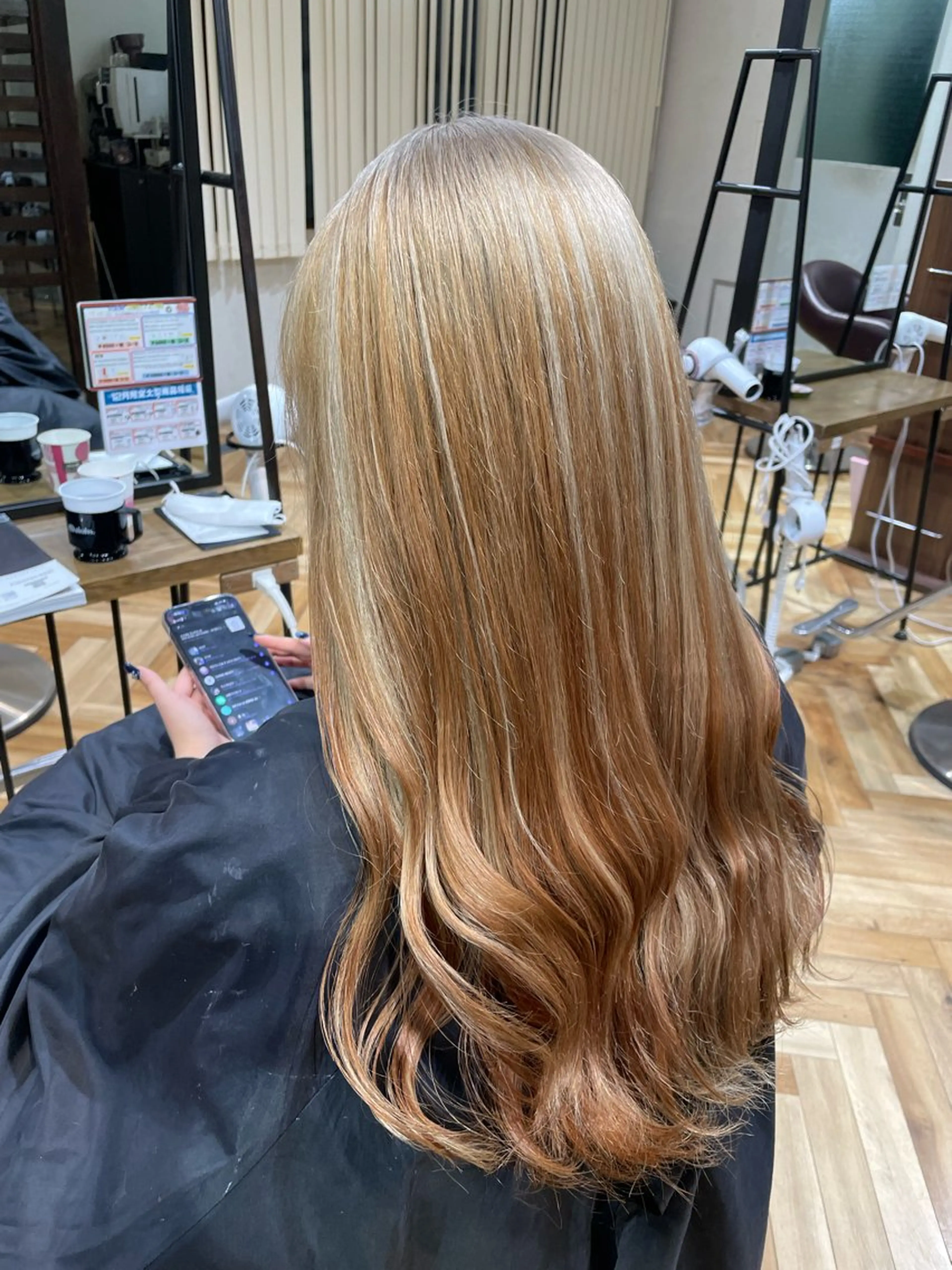 ロング ヘアカラー 🌈ミルクティー / MISAKI🐰のヘアスタイル