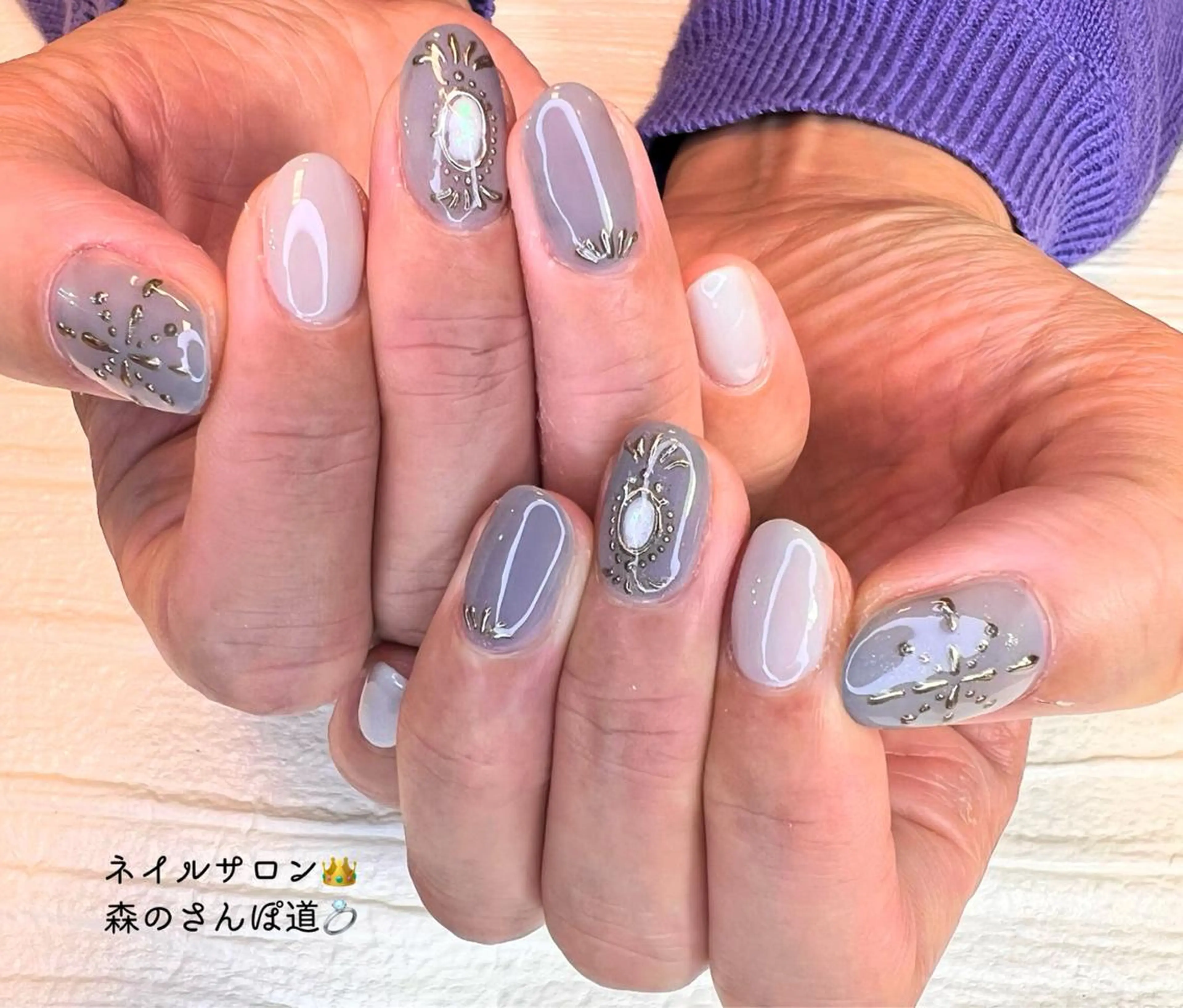 ネイル カジュアル ジェルネイル ガーリー 春ネイル 冬ネイル ハンドネイル ショートネイル 森のさんぽ道のネイルデザイン