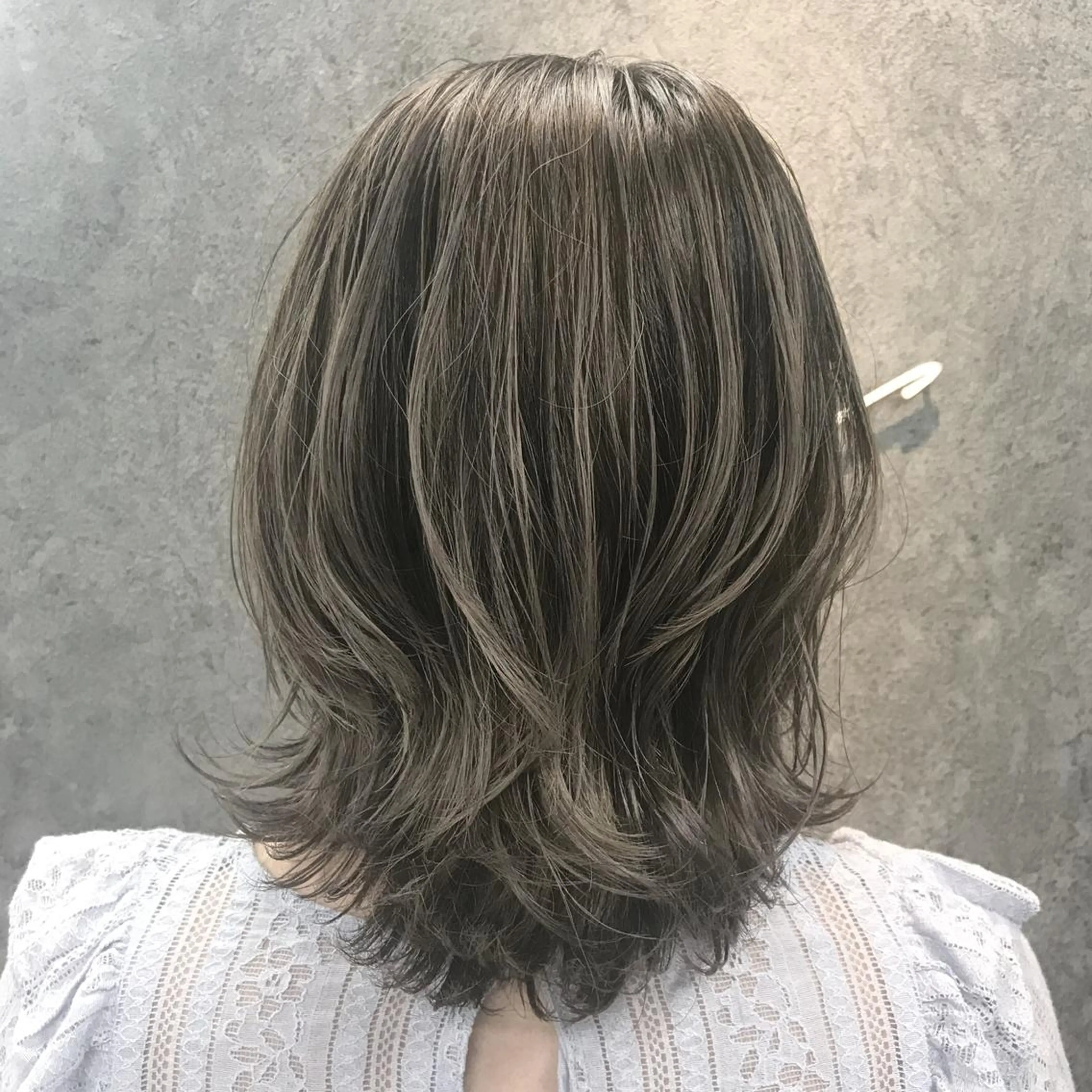 ミディアム レイヤーカット カット ヘアカラー トリートメント 所渉/韓国レイヤー /ウルフカットのヘアスタイル