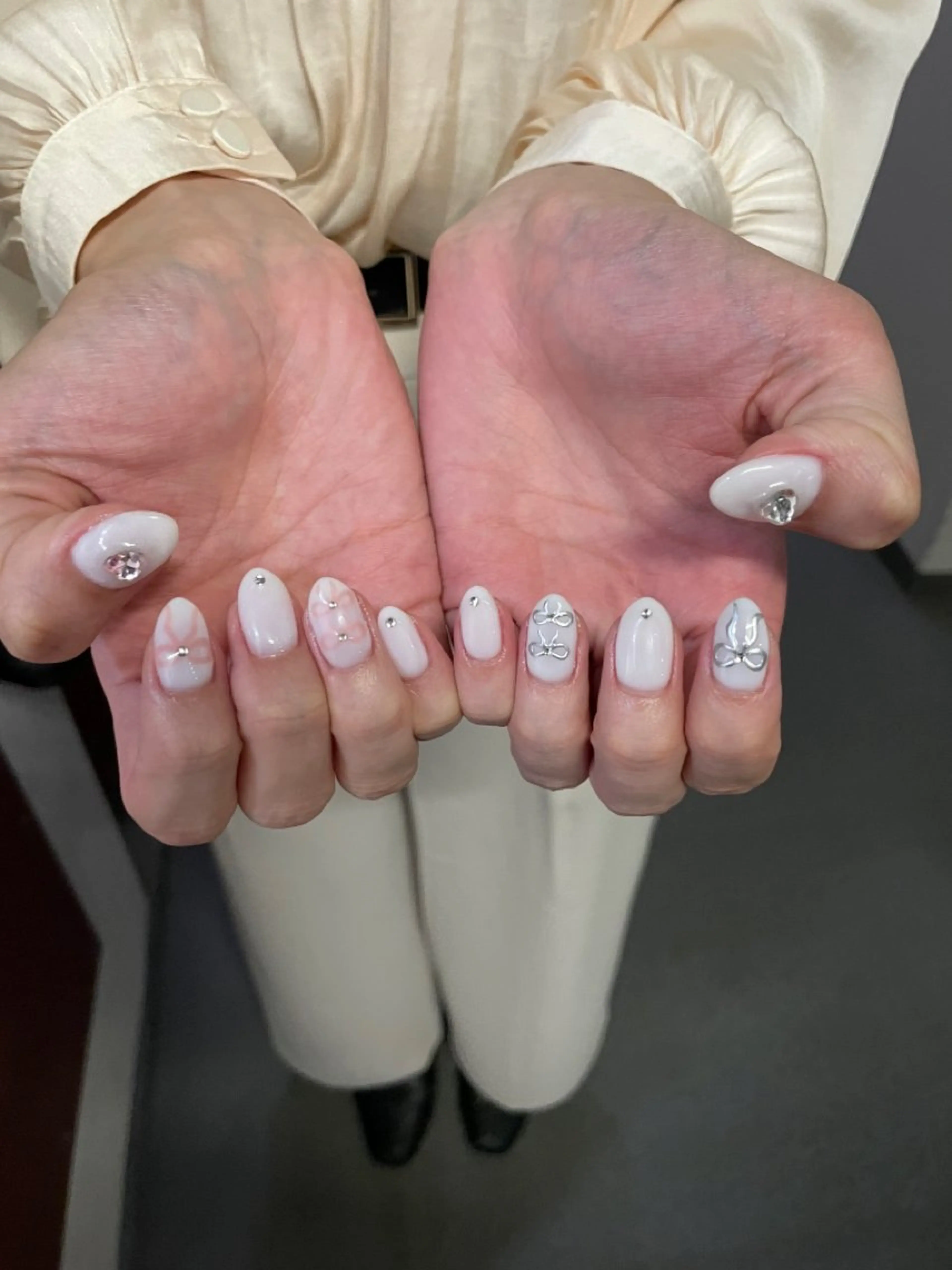 ネイル ハンドネイル ハンドケア 🍑 momo_nailのネイルデザイン