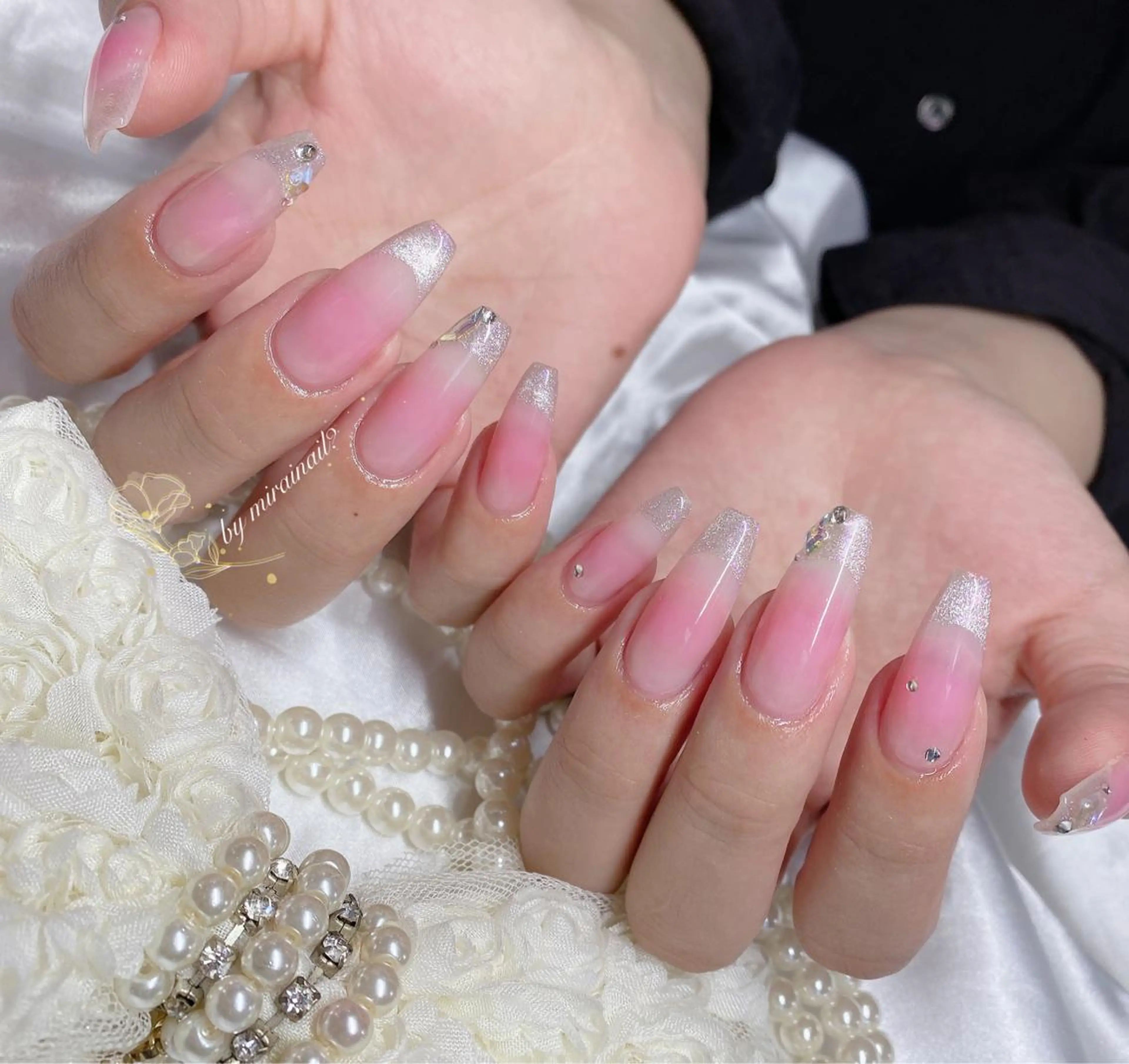 ネイル 持ち込み ネイルサロン 9Carats神田のネイルデザイン