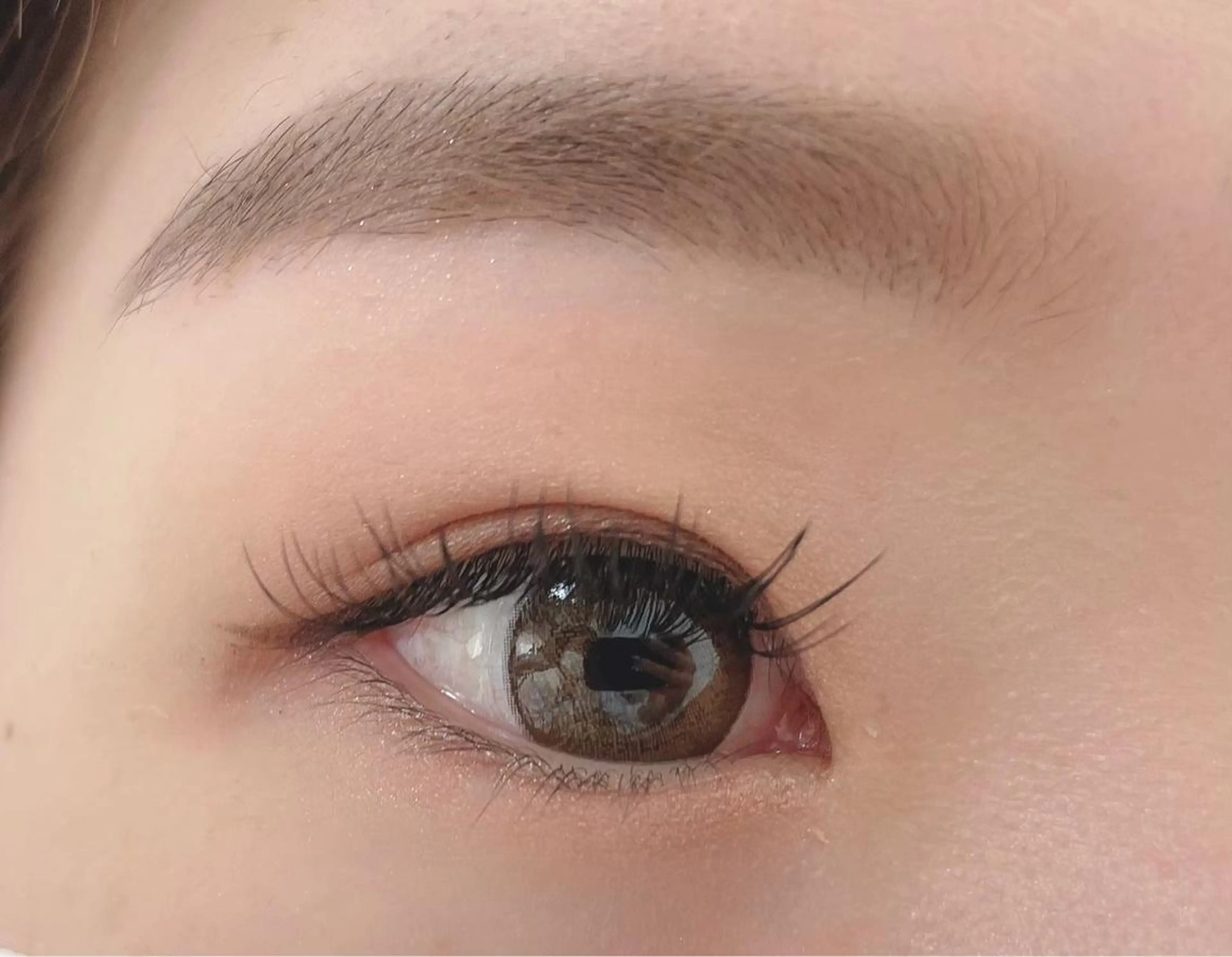 マツエク・マツパ 菊地 真優のヘアスタイル