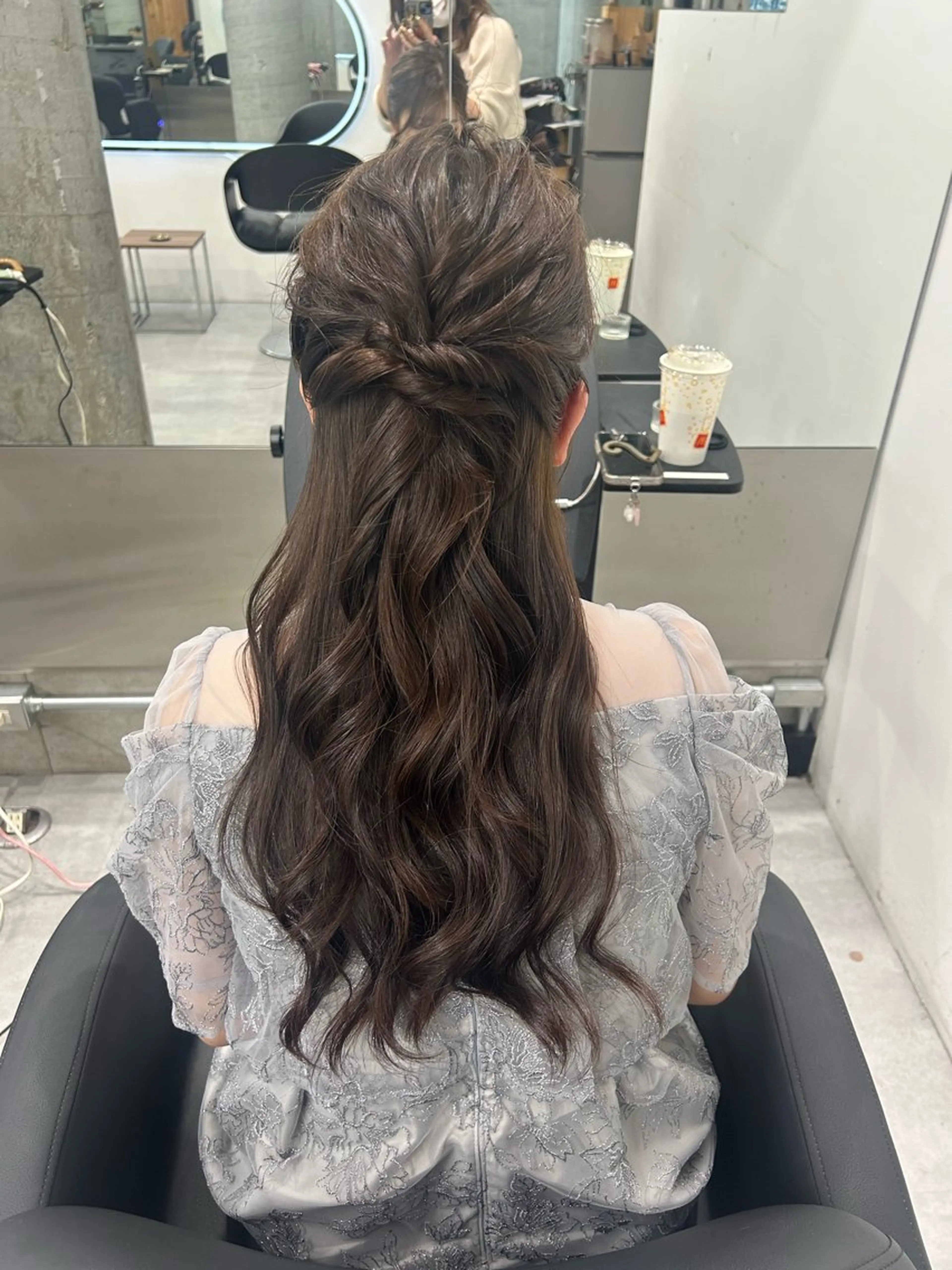 セミロング ヘアアレンジ ヘアセット メンズ多数⚡ブリーチ 特化💚Acchonのヘアスタイル