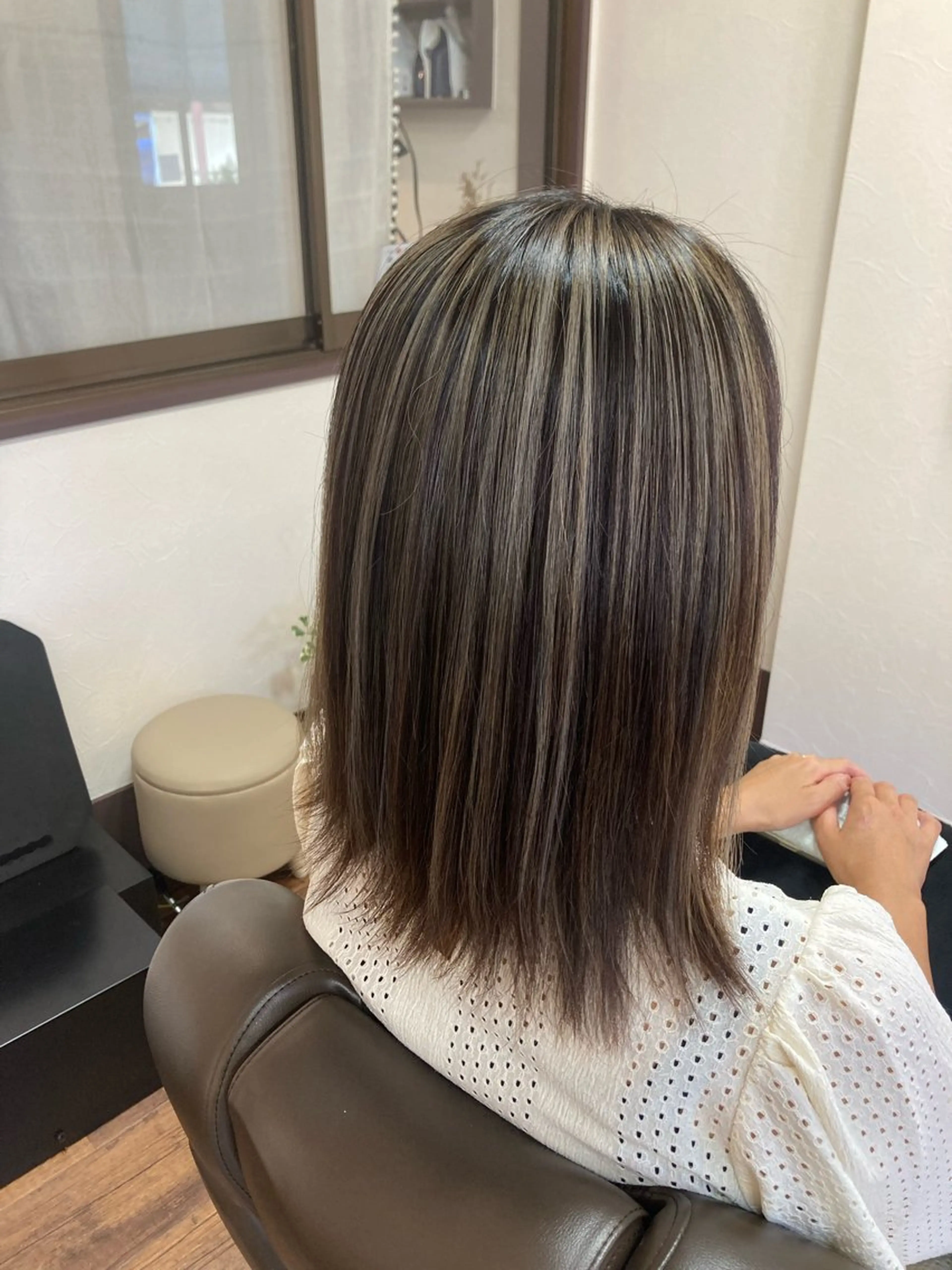 白髪ぼかしハイライト(ダブルカラー)の写真