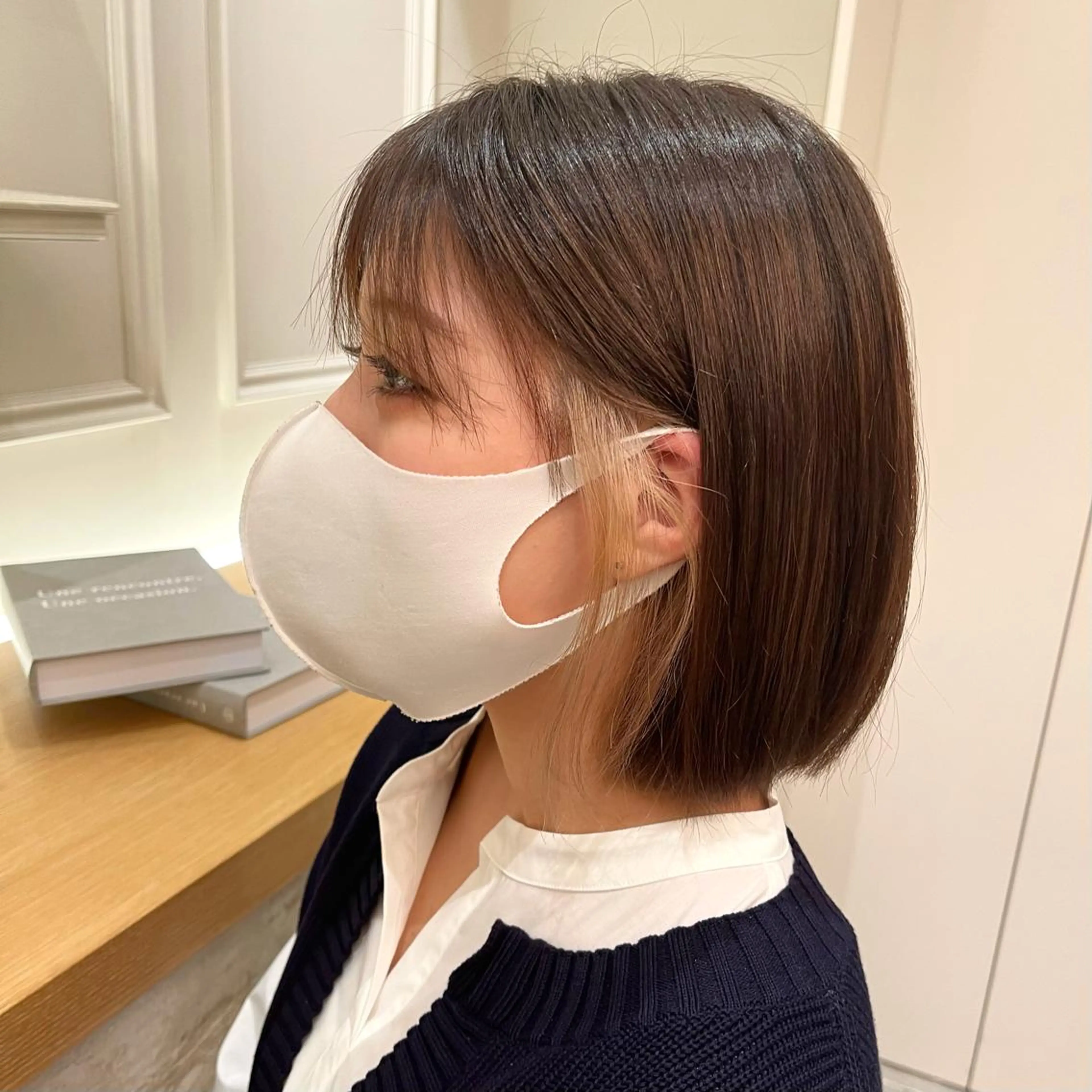 ショート カラー ベージュカラー ブリーチ イヤリングカラー ホワイトベージュ 📍葛西りんたろう/ ENVのヘアスタイル