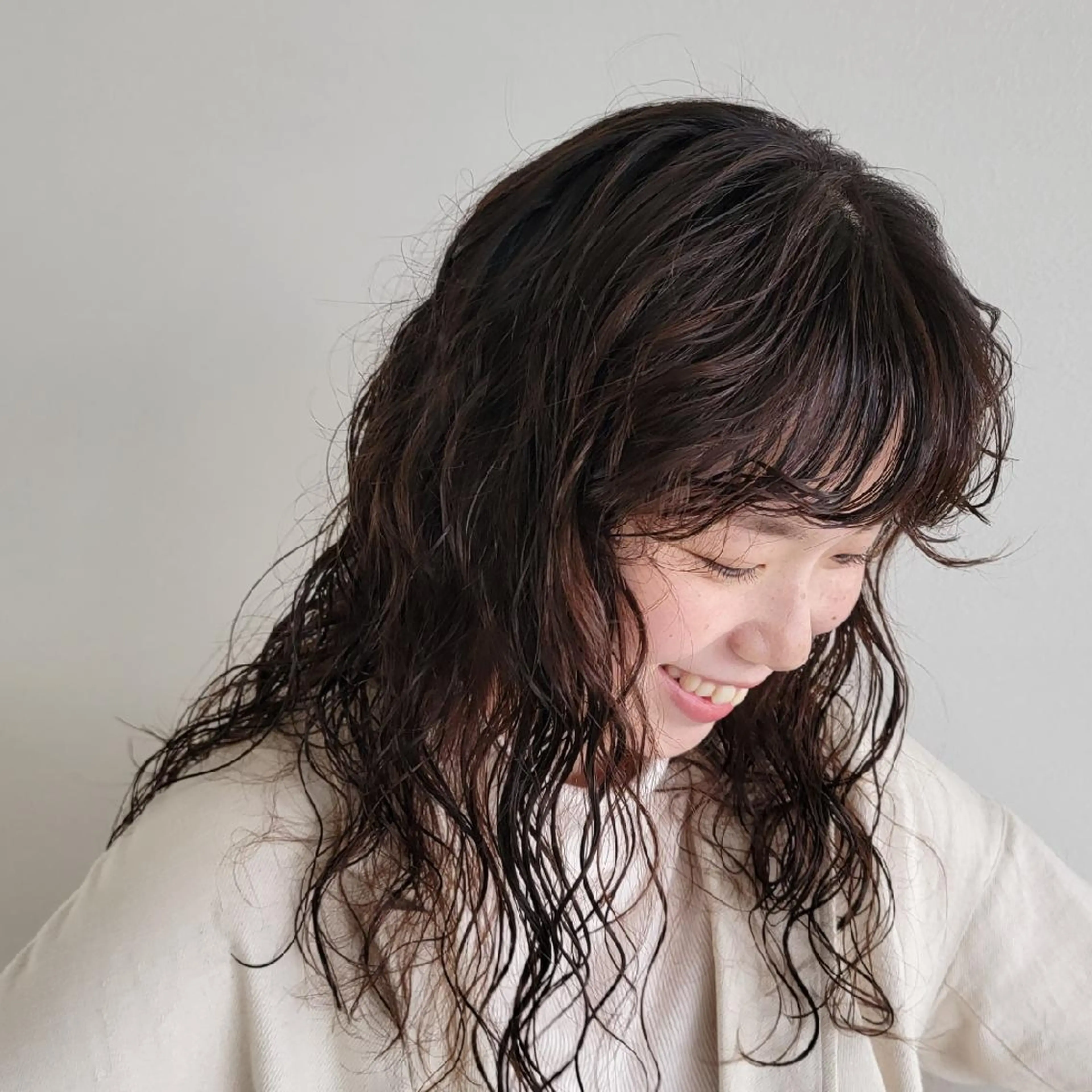 パーマ ミディアム ミディアムパーマ OMA カタギシのヘアスタイル