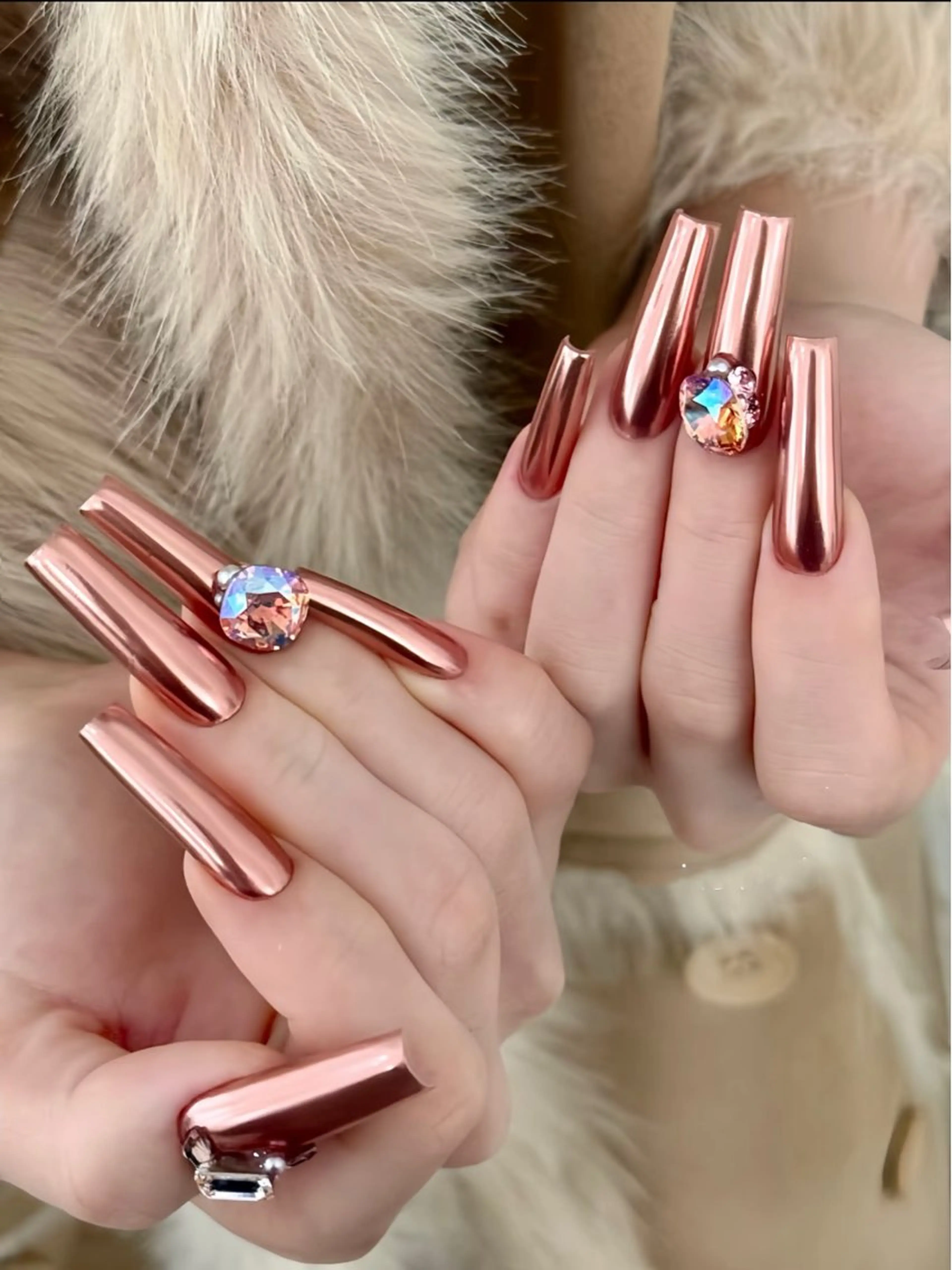 今話題✨ミラーネイル ¥4200💕500色以上から自由に選択💅チープ（長さ出し）＋¥2000💥🔥の写真