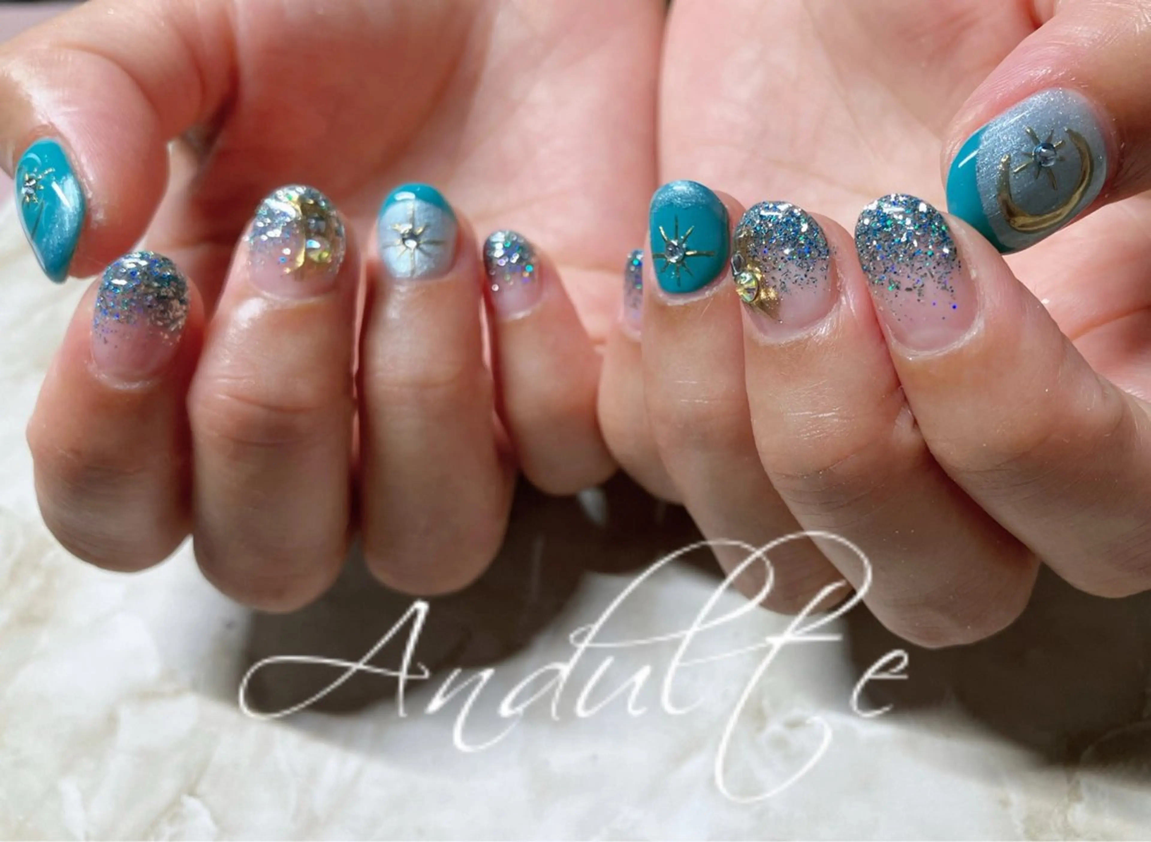 ネイル andulte MAIのネイルデザイン