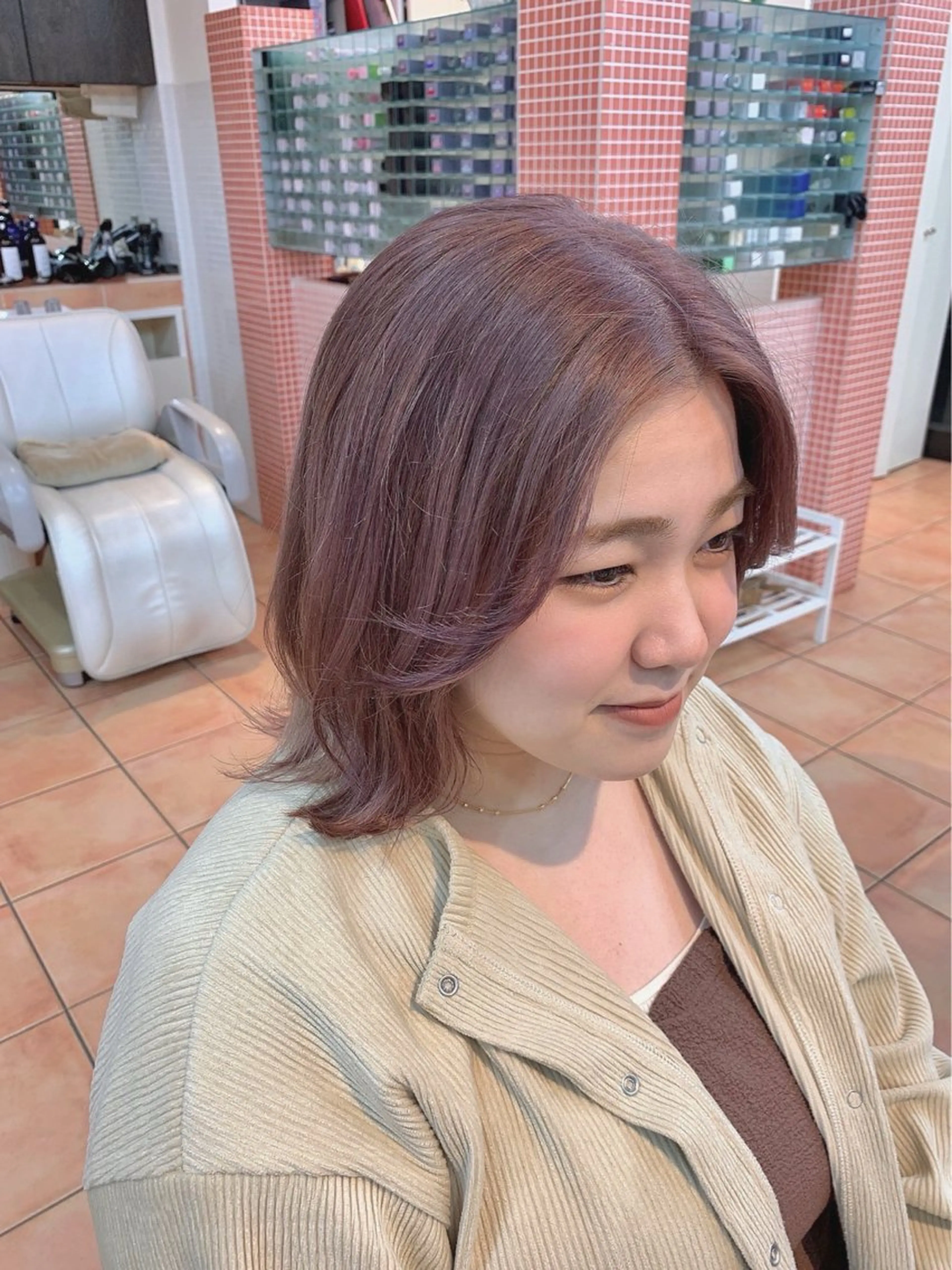 ミディアム カラー ピンクカラー くびれヘア くびれレイヤー レイヤーカット カット ヘアカラー ayaka 大宮のヘアスタイル