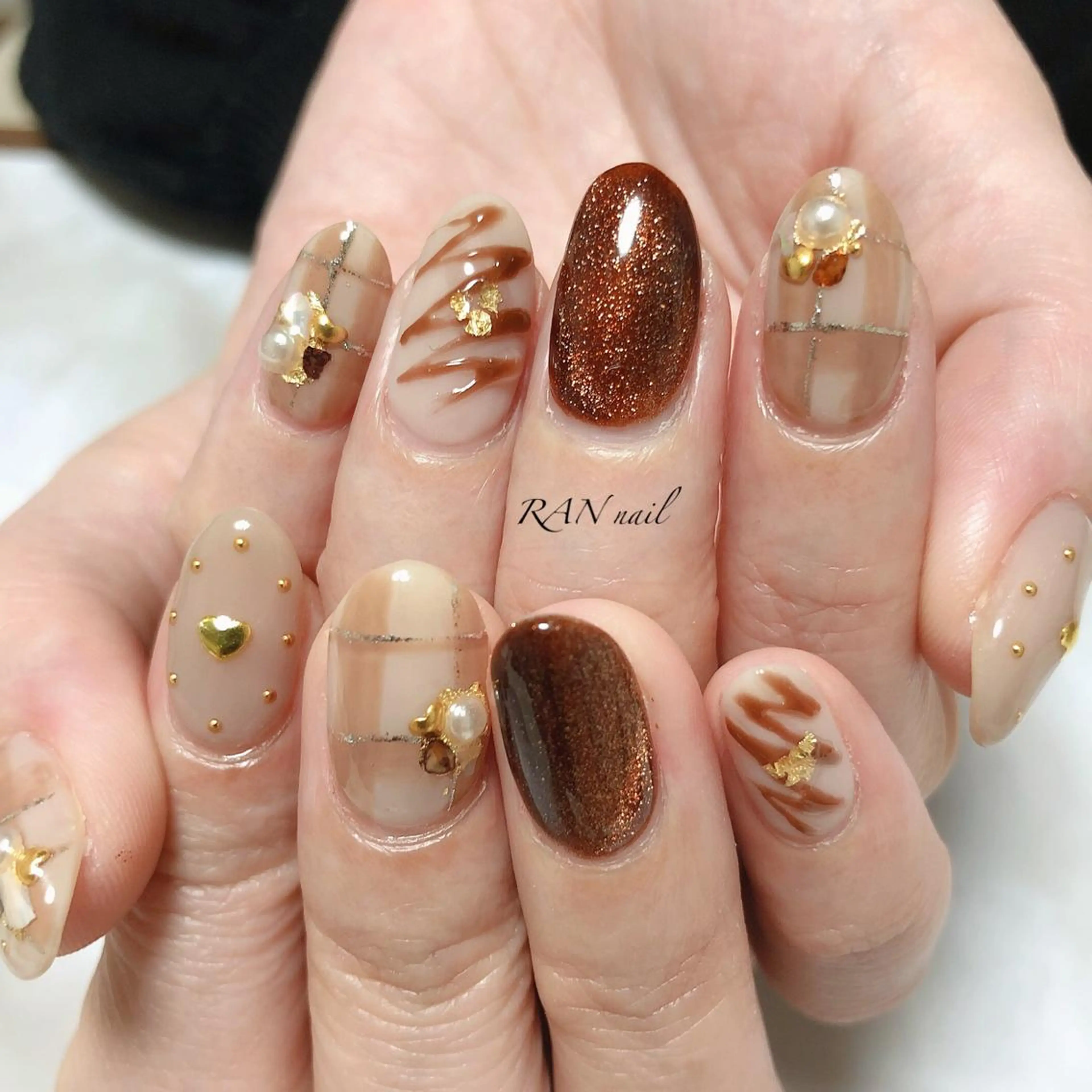 ネイル ブラウン フットネイル オフィスネイル 春ネイル バレンタイン ハンドネイル フットネイル RAN nailのネイルデザイン