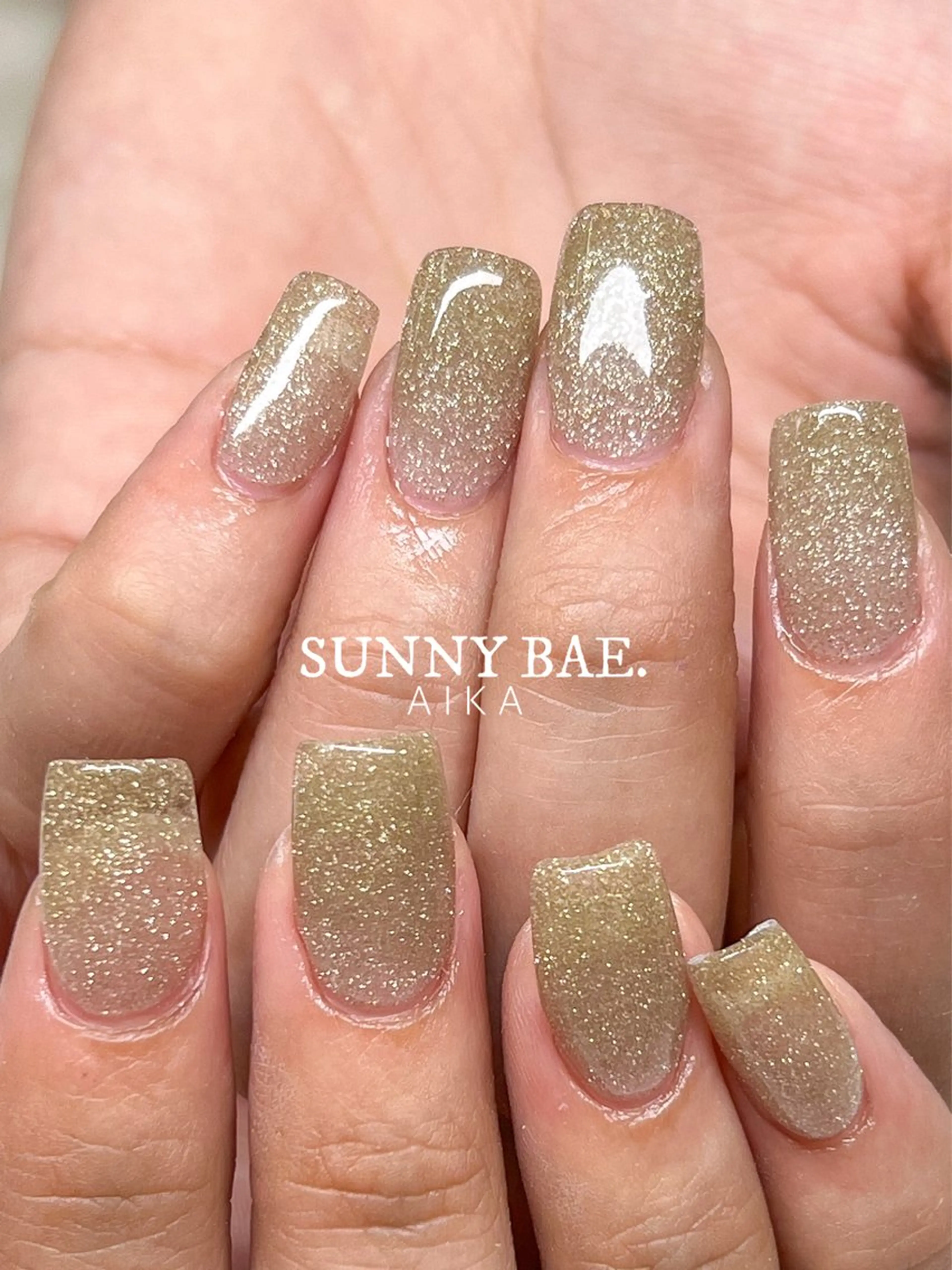 ネイル ジェルネイル キラキラネイル ロングネイル 持ち込み ワンカラーネイル Made By AIKAのネイルデザイン