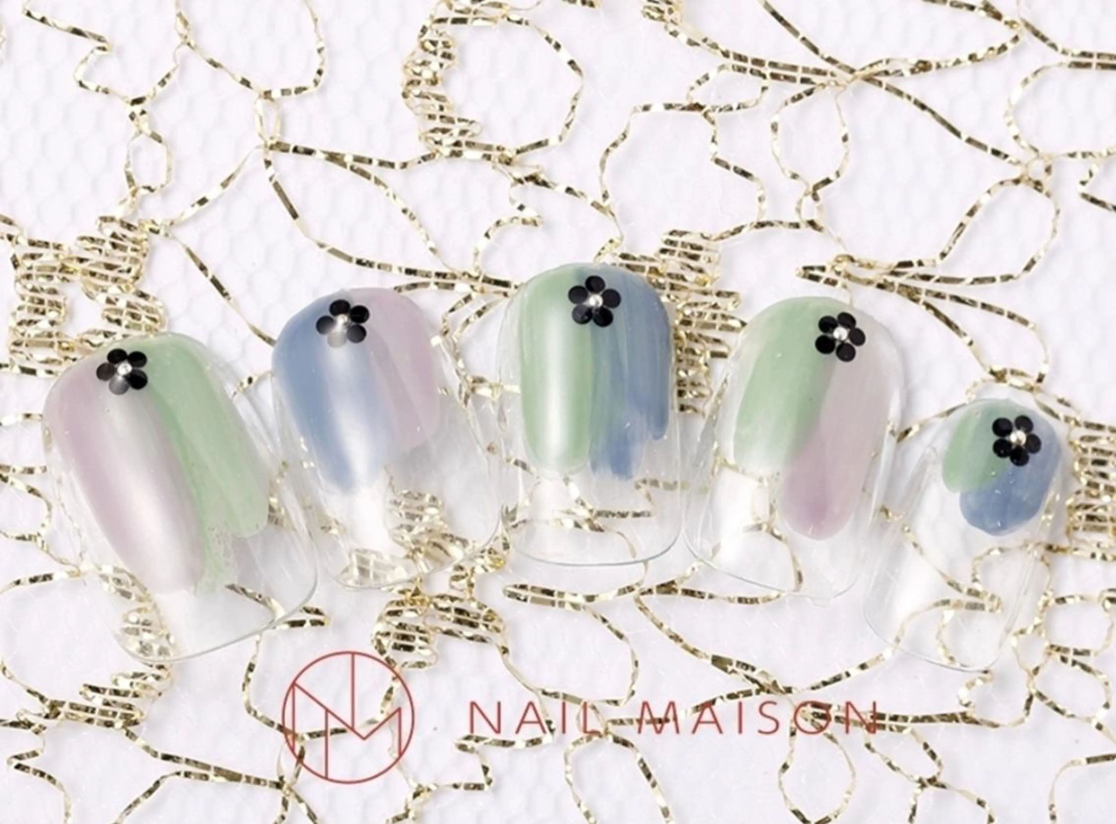 ネイル T RIRIKAのネイルデザイン