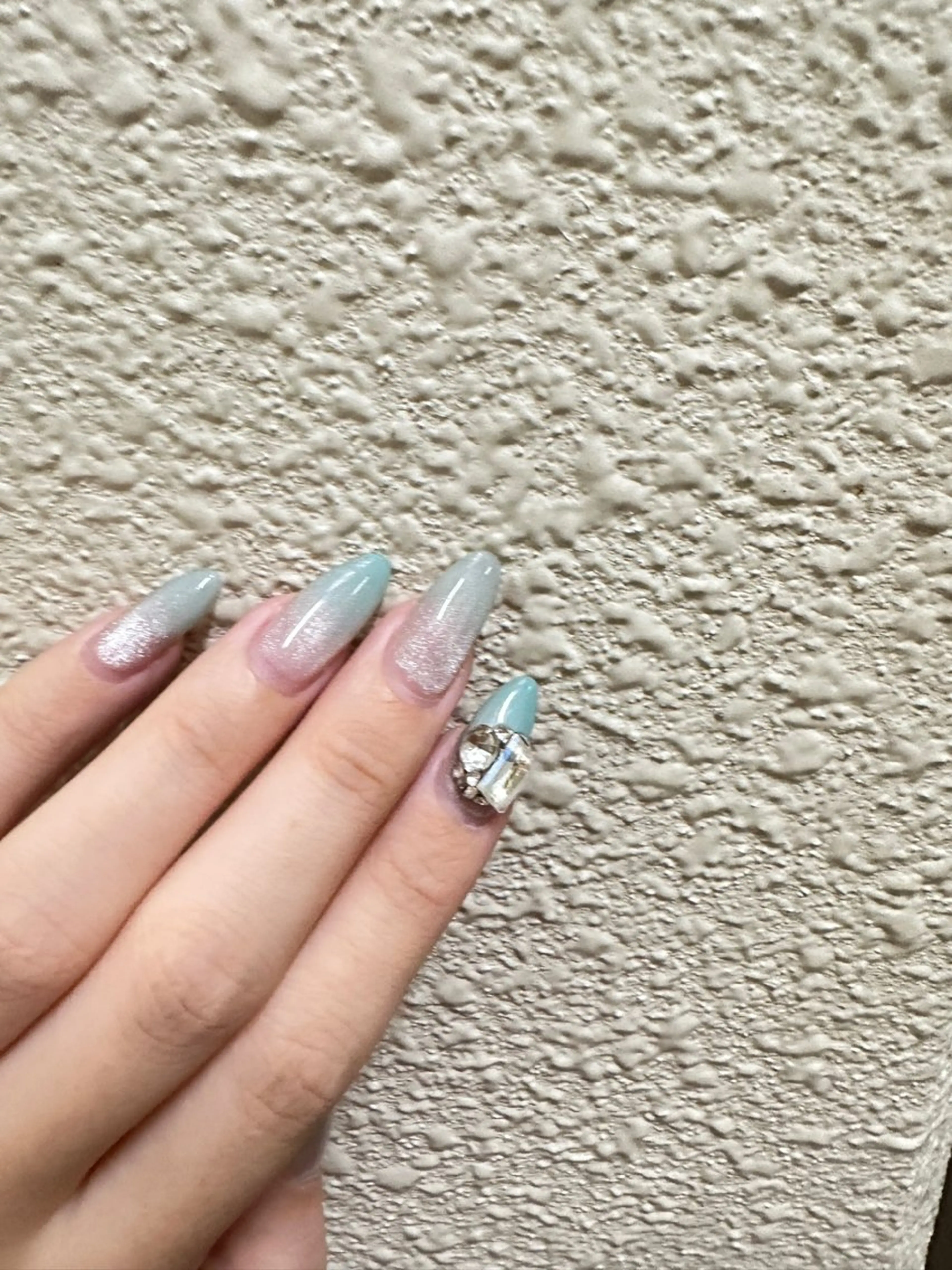 ネイル Mona【パラジェル ・長さ出し専門店】のネイルデザイン