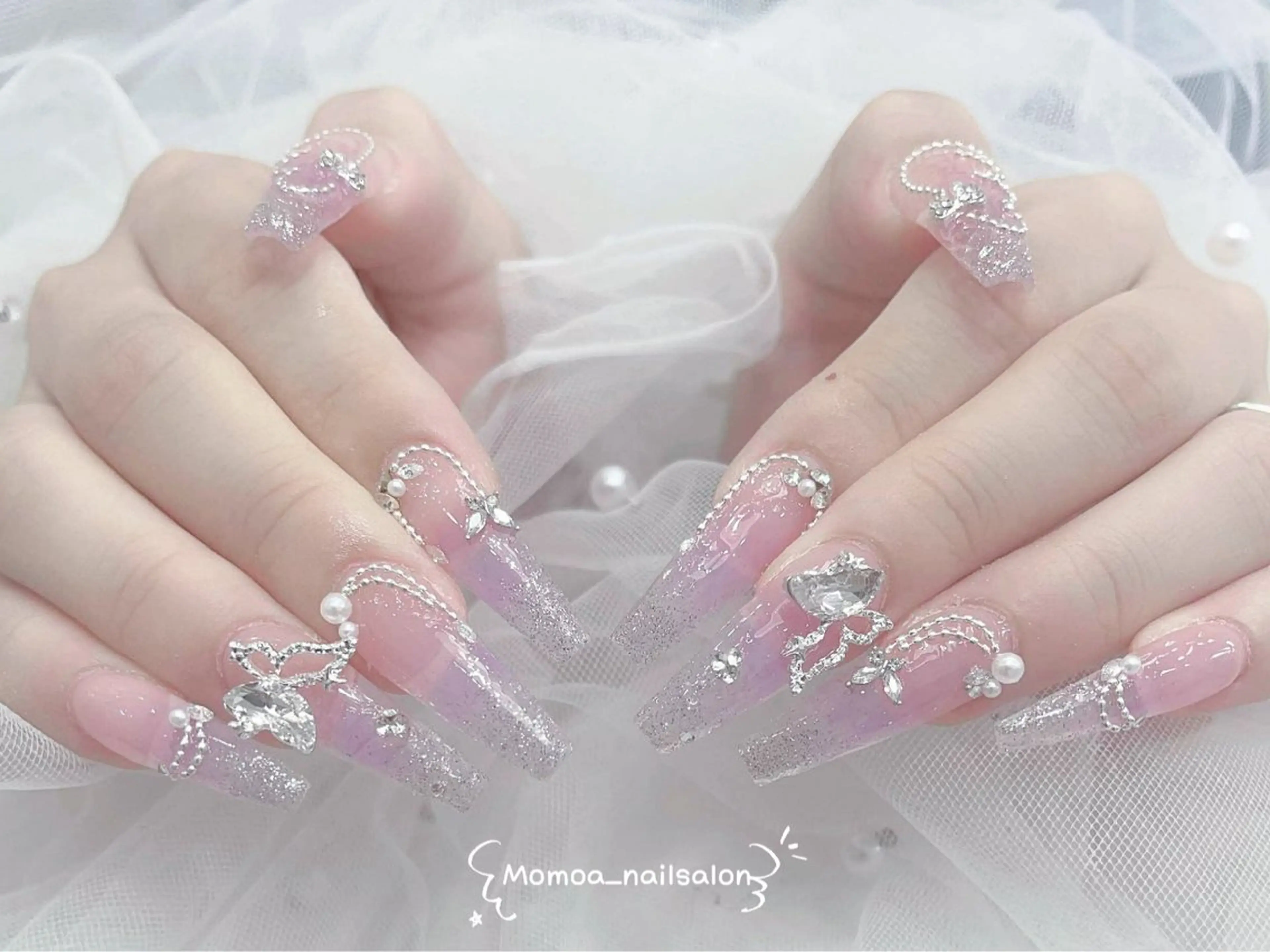 ネイル ハロウィン キラキラネイル 韓国ネイル スカルプネイル ハンドネイル MoMoA Nail ネイル長さ出し専門店のネイルデザイン