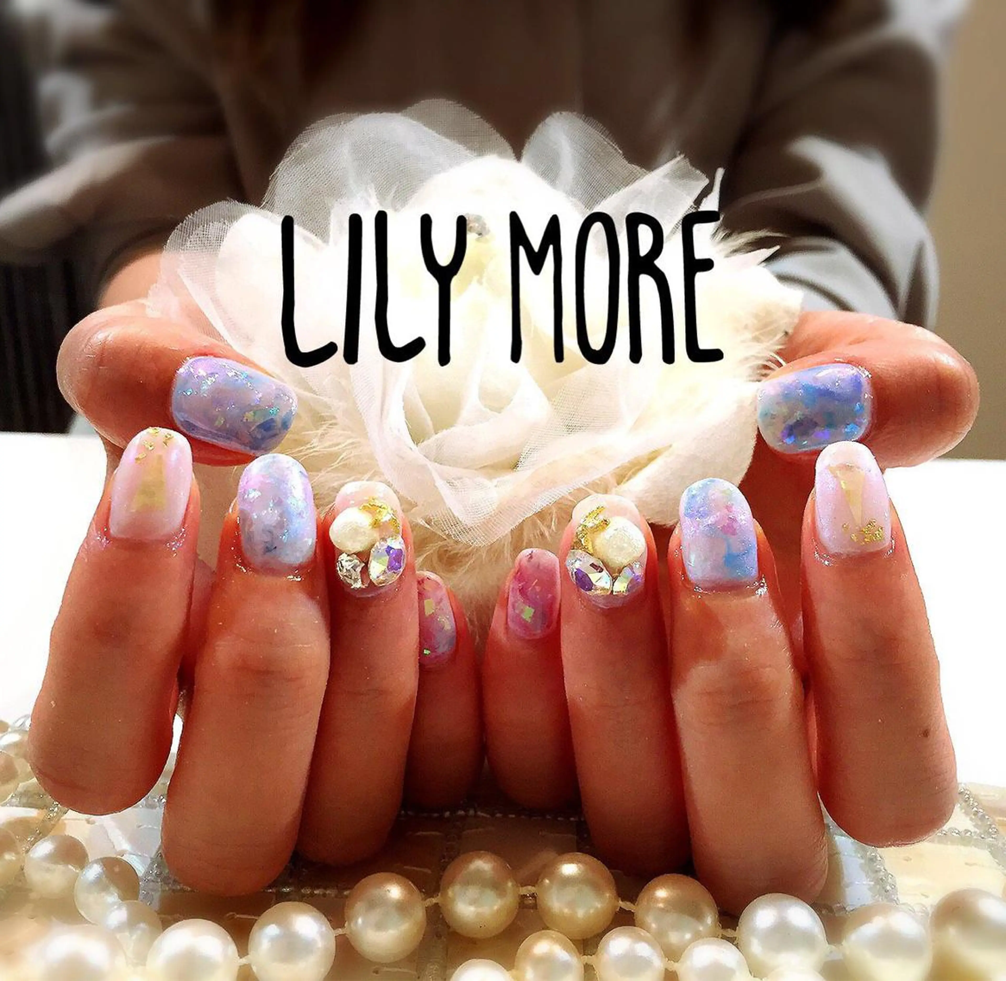 ネイル オーロラネイル Lily closetのネイルデザイン