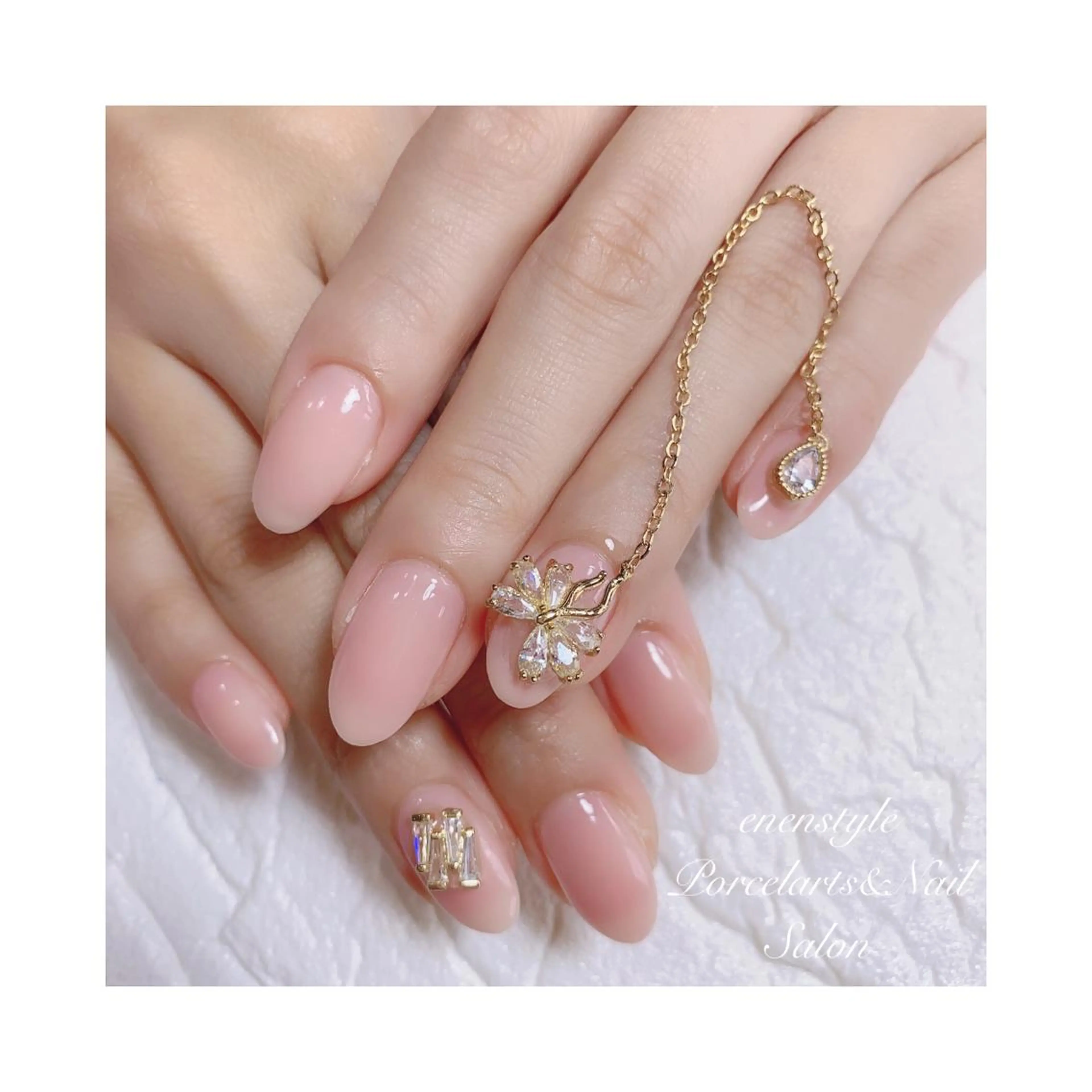 ミディアム ネイル ハンドネイル 👑enen style👑のネイルデザイン