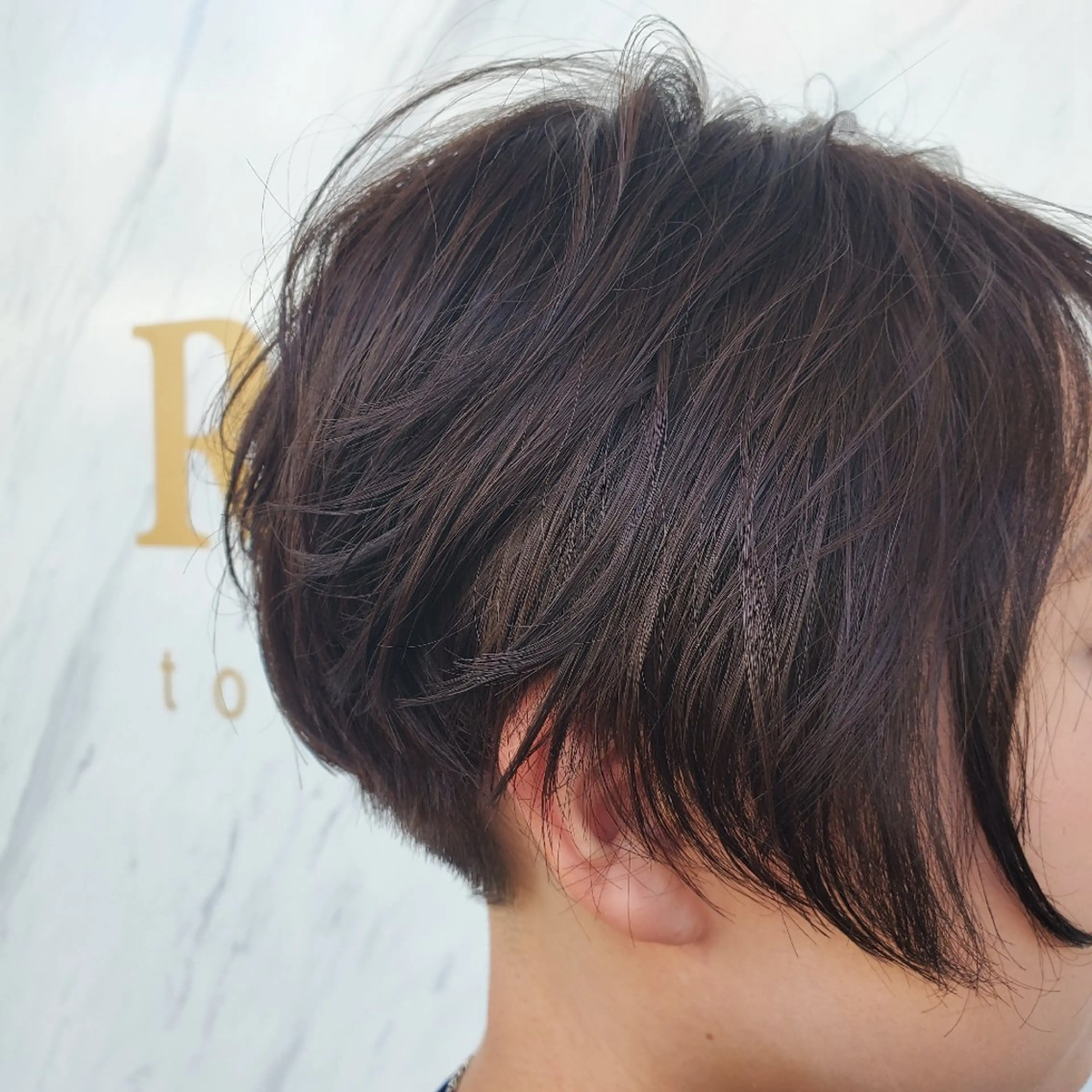 ショート ボブ カット ヘアカラー トリートメント 浦川 敬太のヘアスタイル