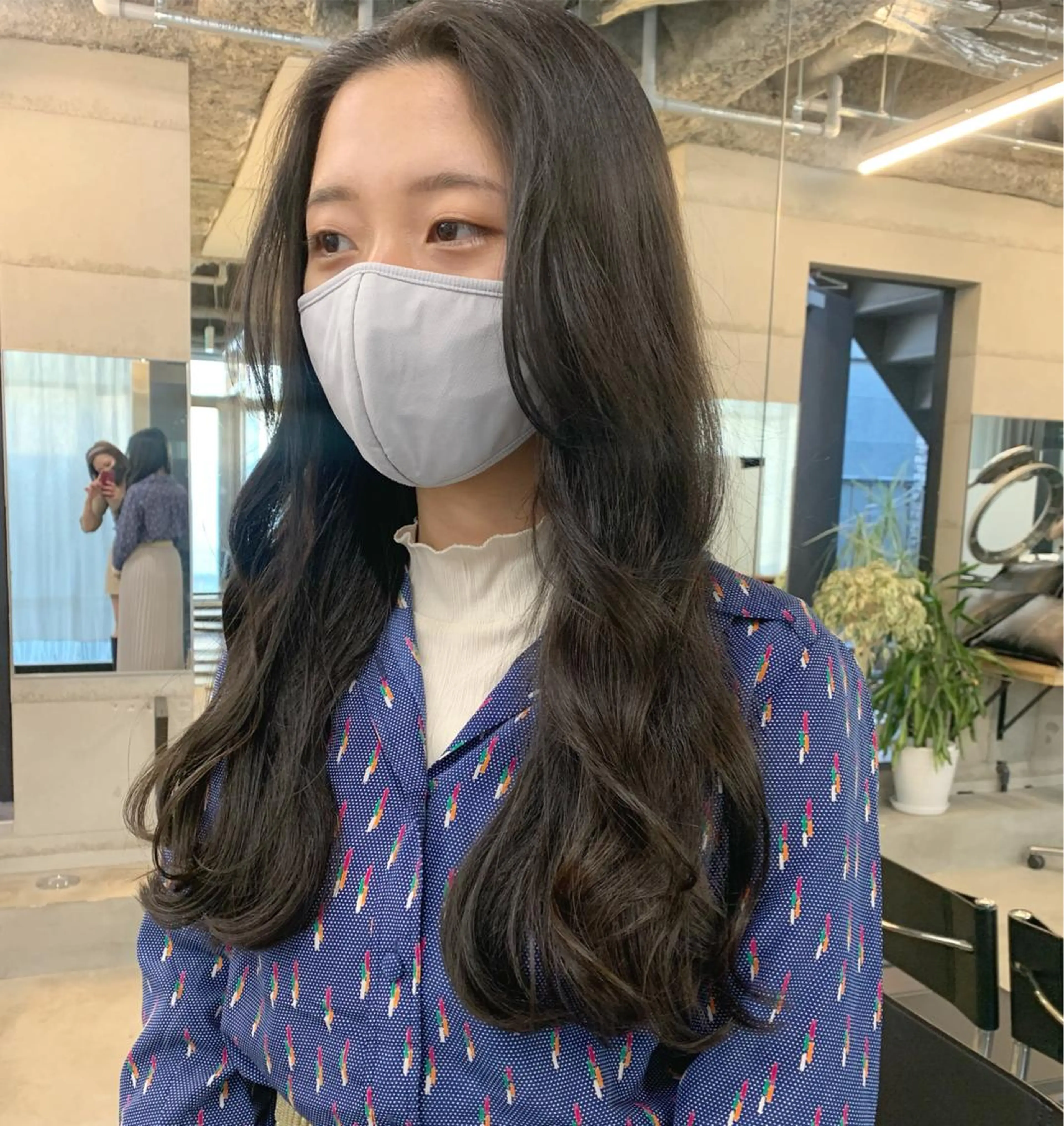 ミディアム カラー カット ヘアカラー トリートメント ヘッドスパ 透明感/オリーブ/ グレージュ/YUKAのヘアスタイル