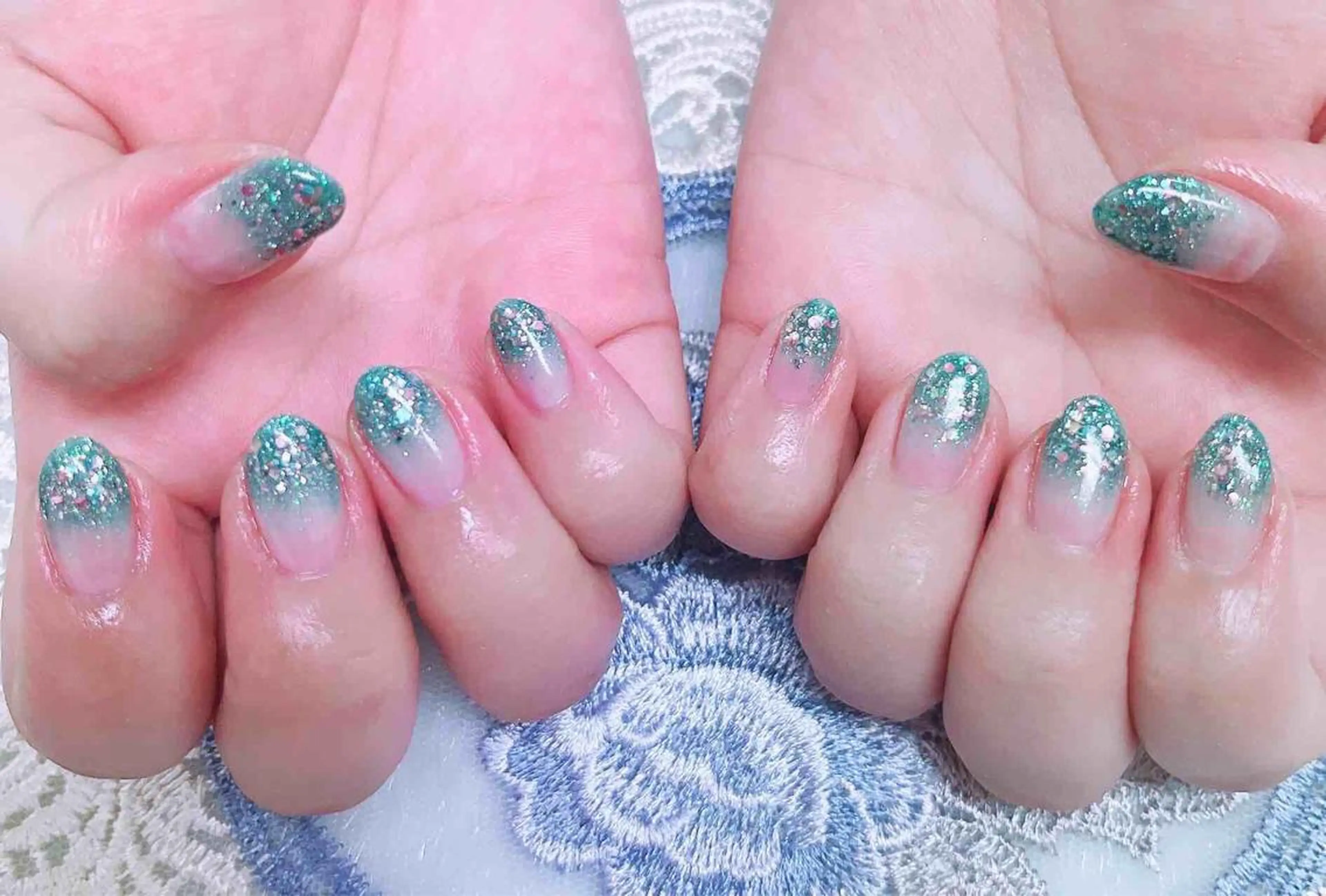 ネイル ハンドネイル MoonNail ユリ🌸のネイルデザイン