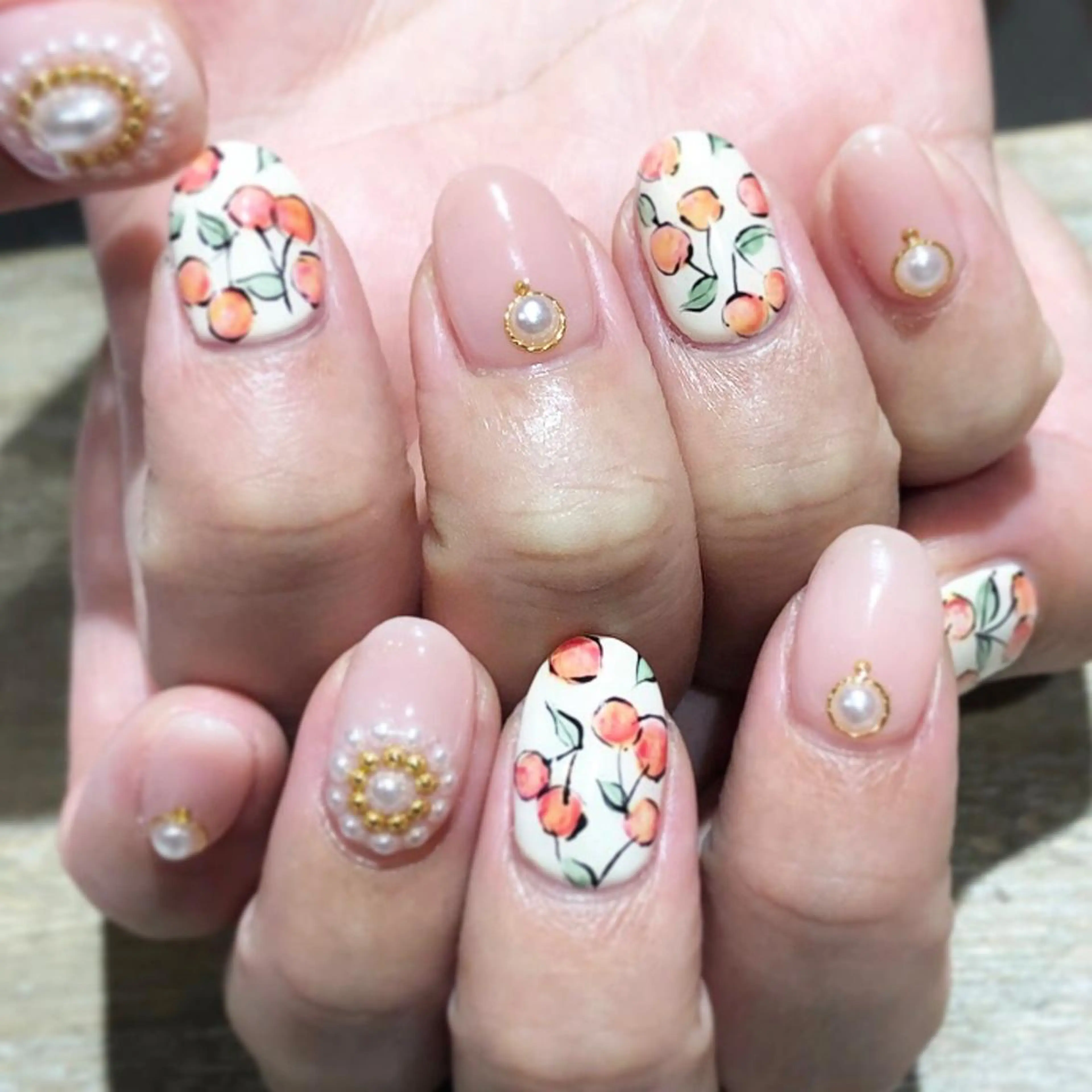 ネイル ハンドネイル Nest 三田のマツエク・マツパデザイン