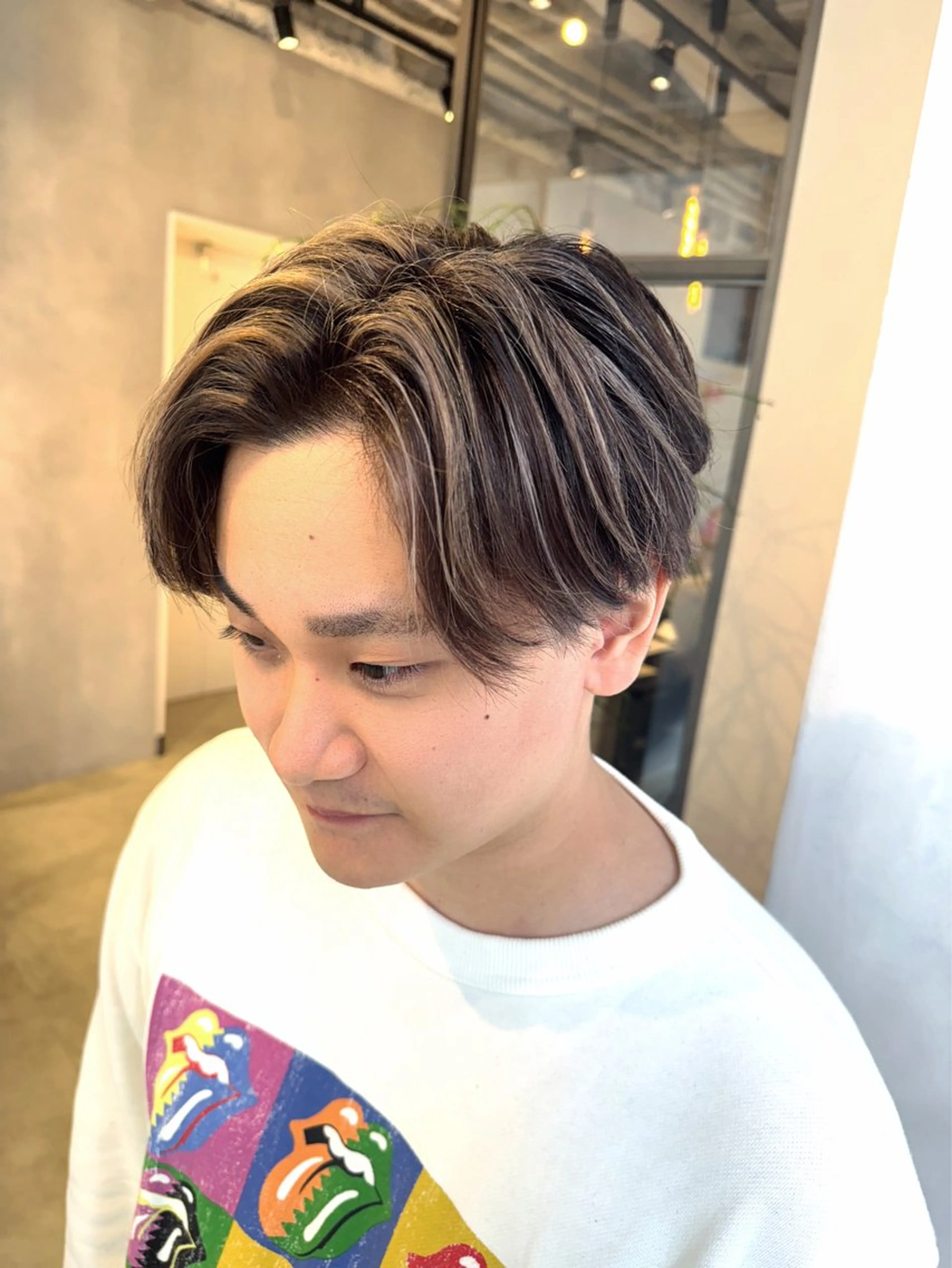 カラー メンズ メンズブリーチ メンズハイライト ブリーチ ハイライトカラー カット ヘアカラー 透明感カラー✨艶髪 制作🌱山根あゆみのヘアスタイル