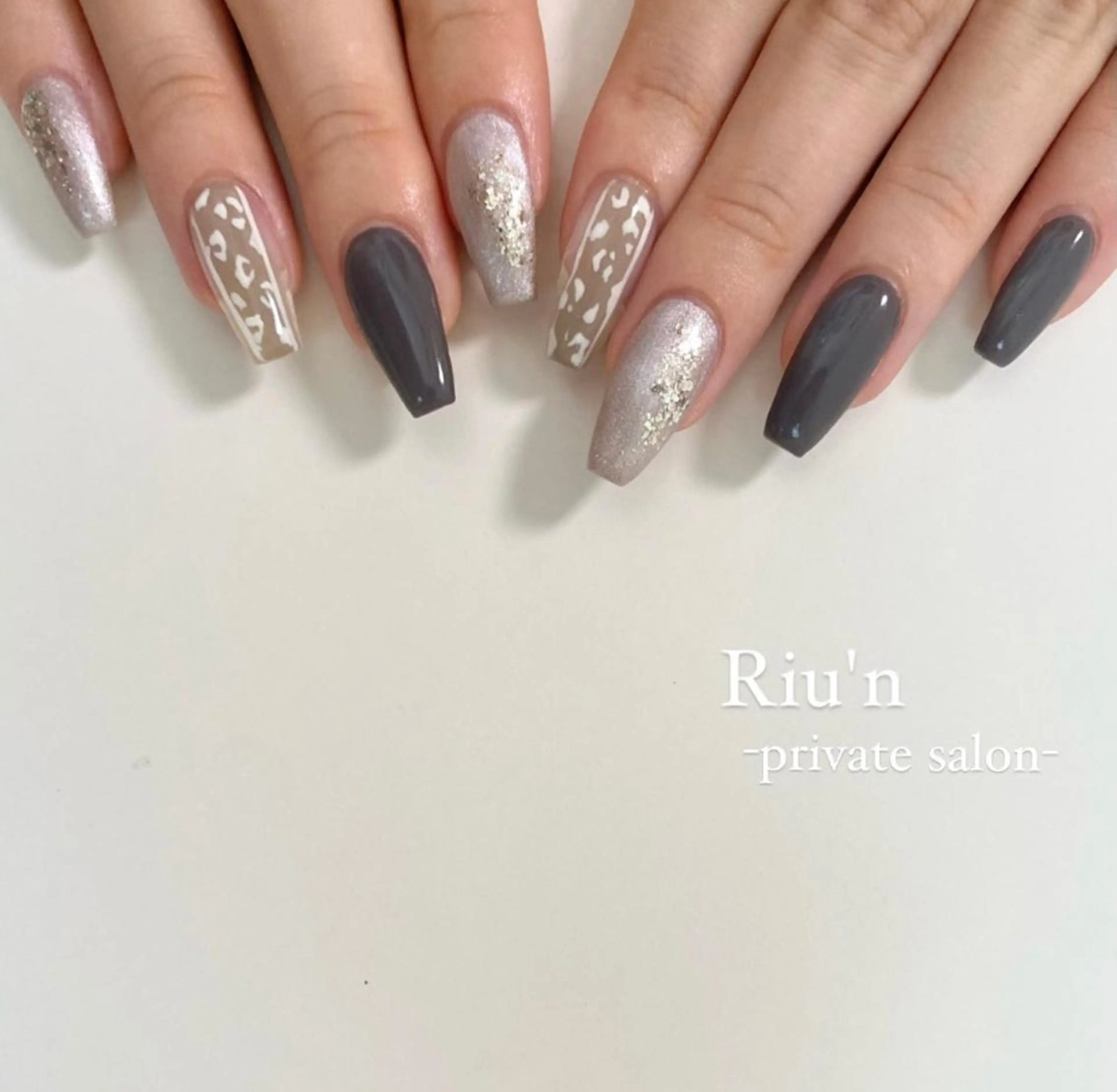 ロング ハンドネイル Riu*n -private-のネイルデザイン