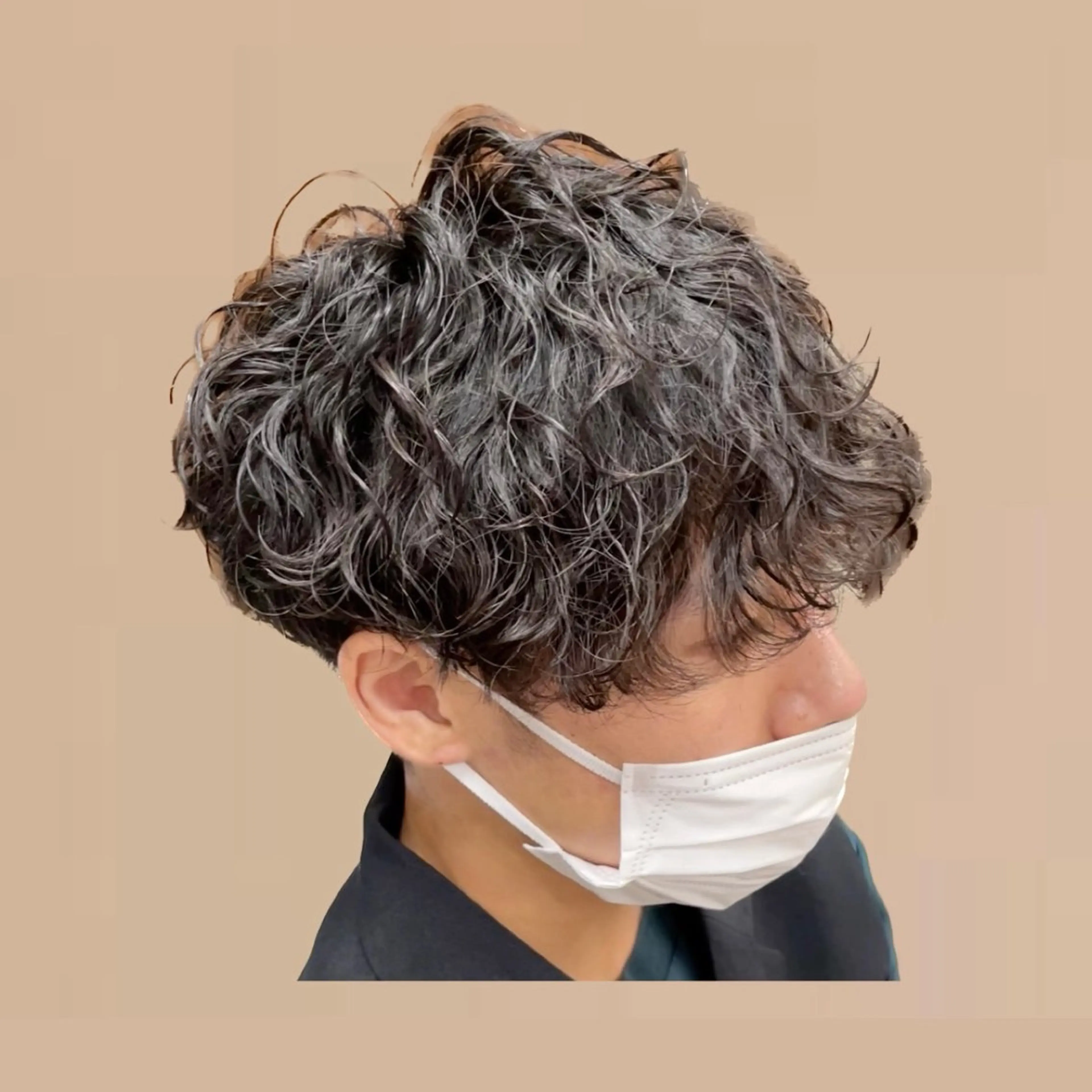 パーマ メンズ マッシュ 波巻きパーマ 筋野 稔貴のヘアスタイル