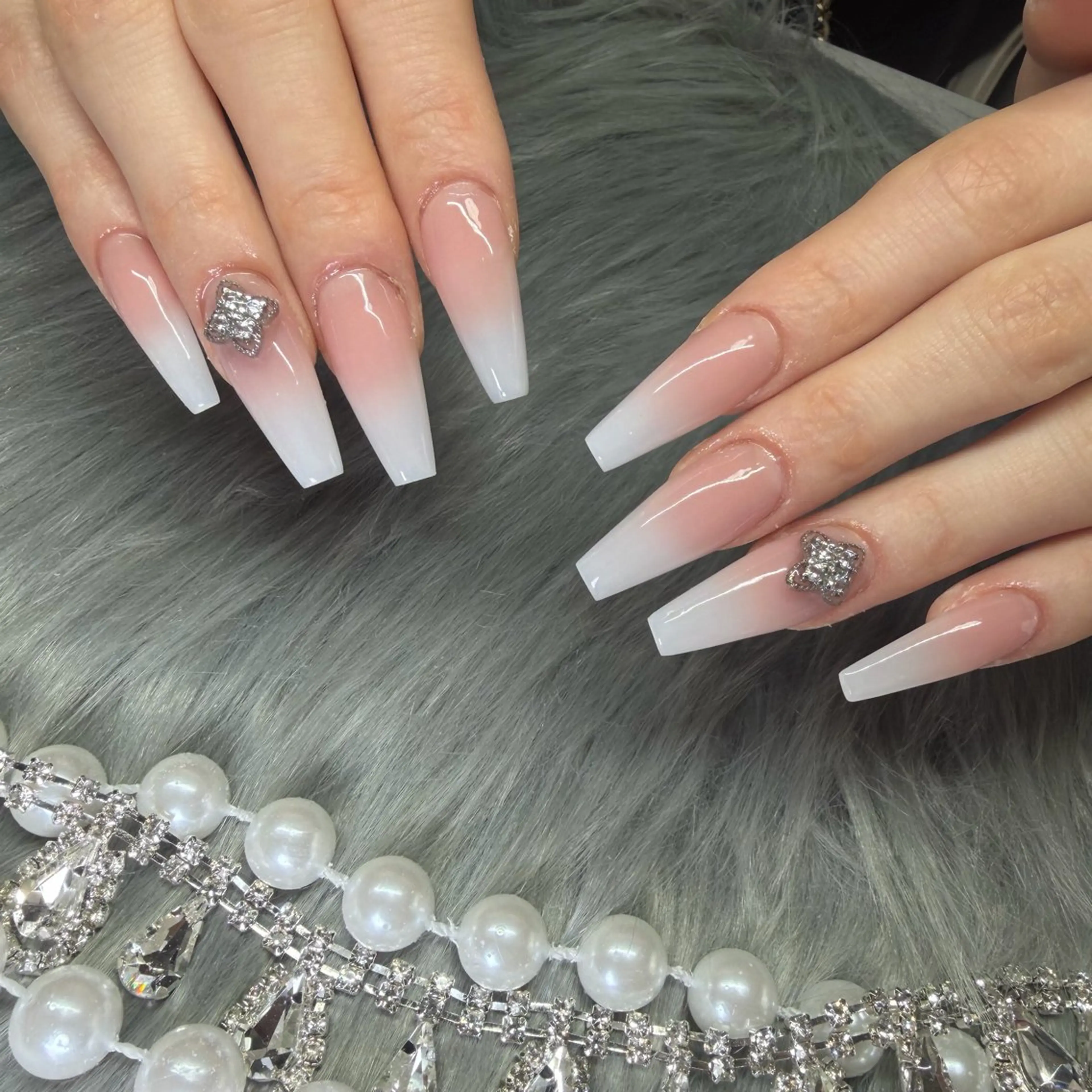 ネイル フレンチネイル ジェルネイル 韓国ネイル ロングネイル マグネットネイル ハンドネイル Nail Salon Growのネイルデザイン