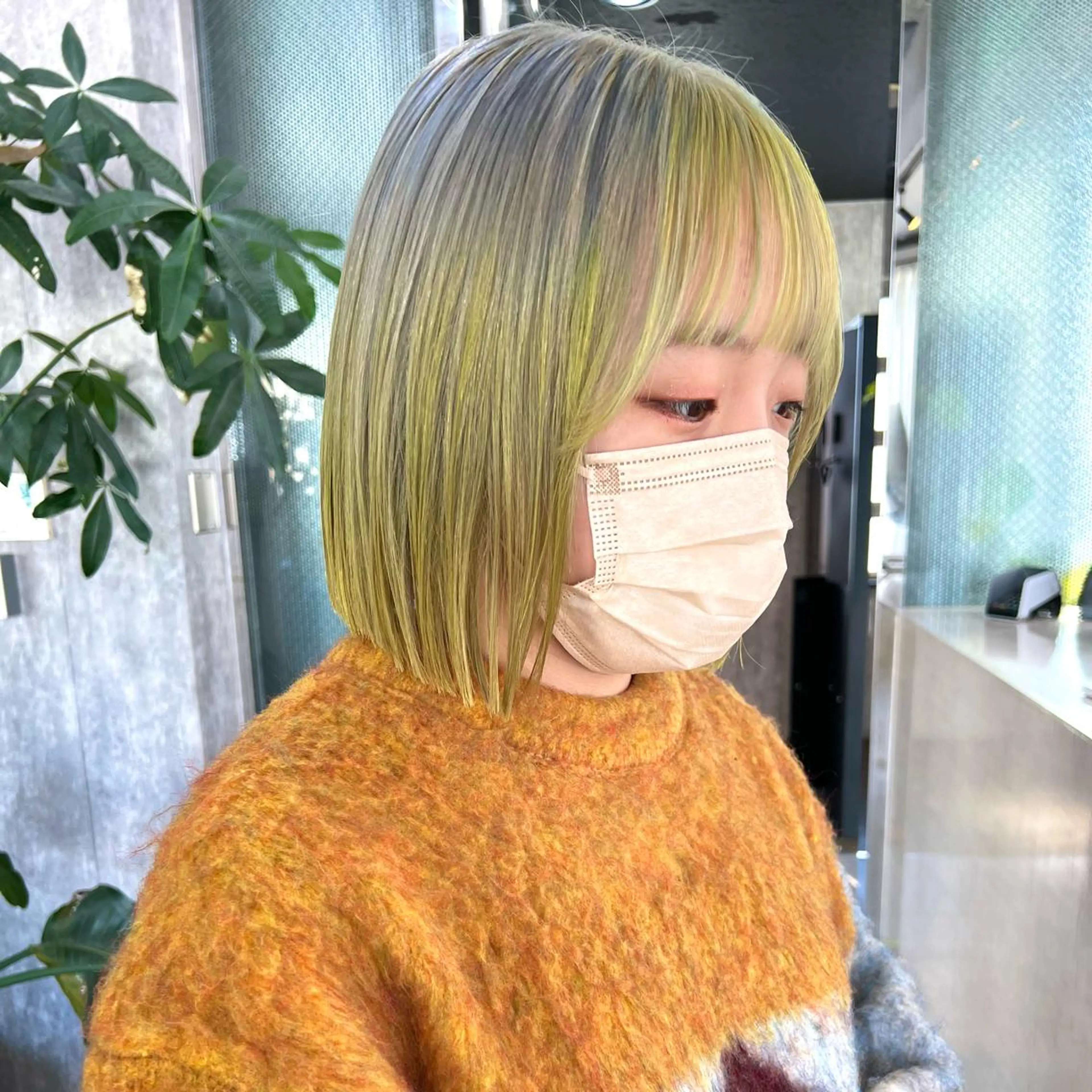 ショート カラー ヘアアレンジ グラデーションカラー イエローカラー TIDEHAIR SHIHOのヘアスタイル