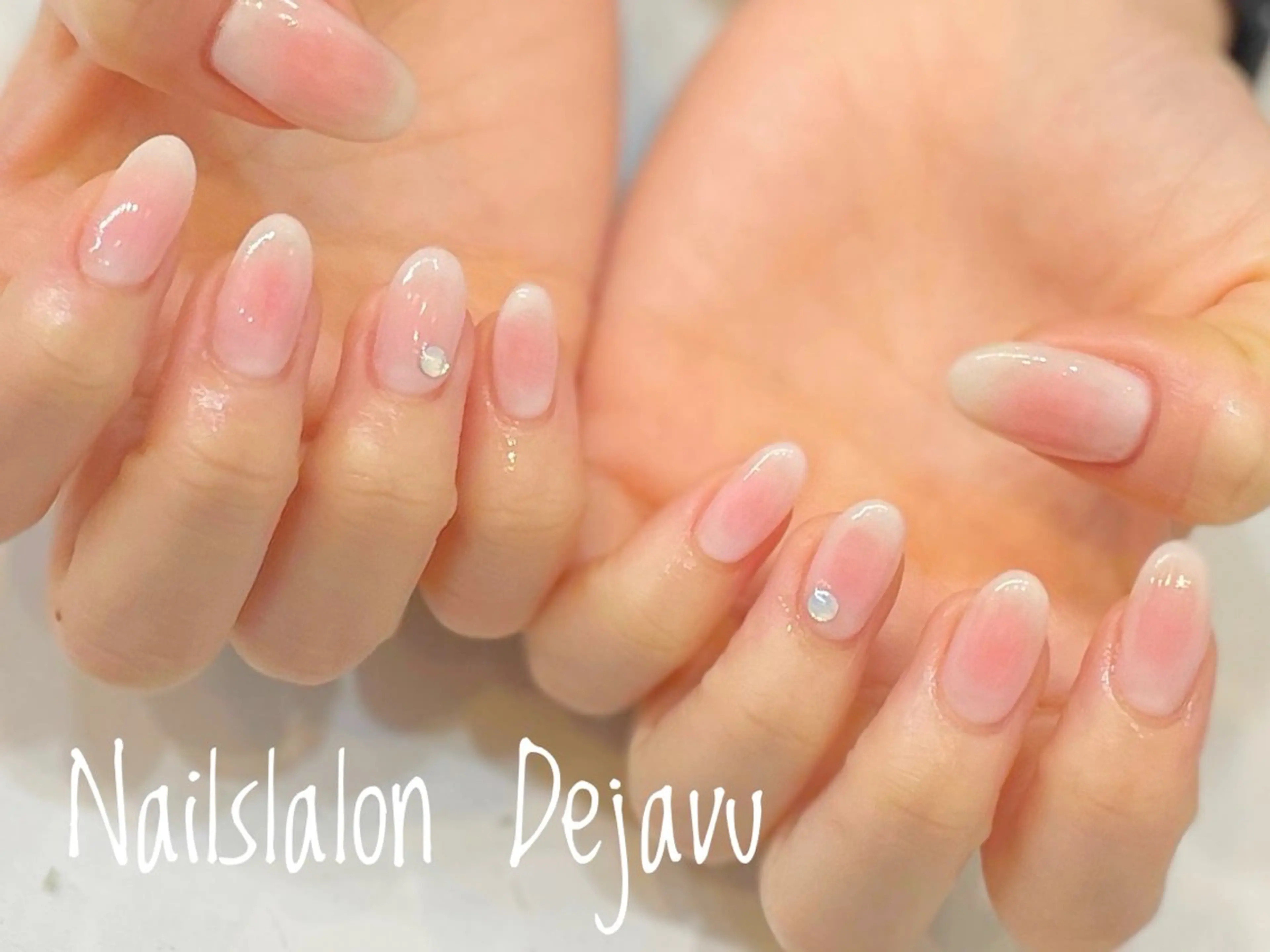 ネイル チークネイル ハンドネイル Nailsalon Dejavuのネイルデザイン