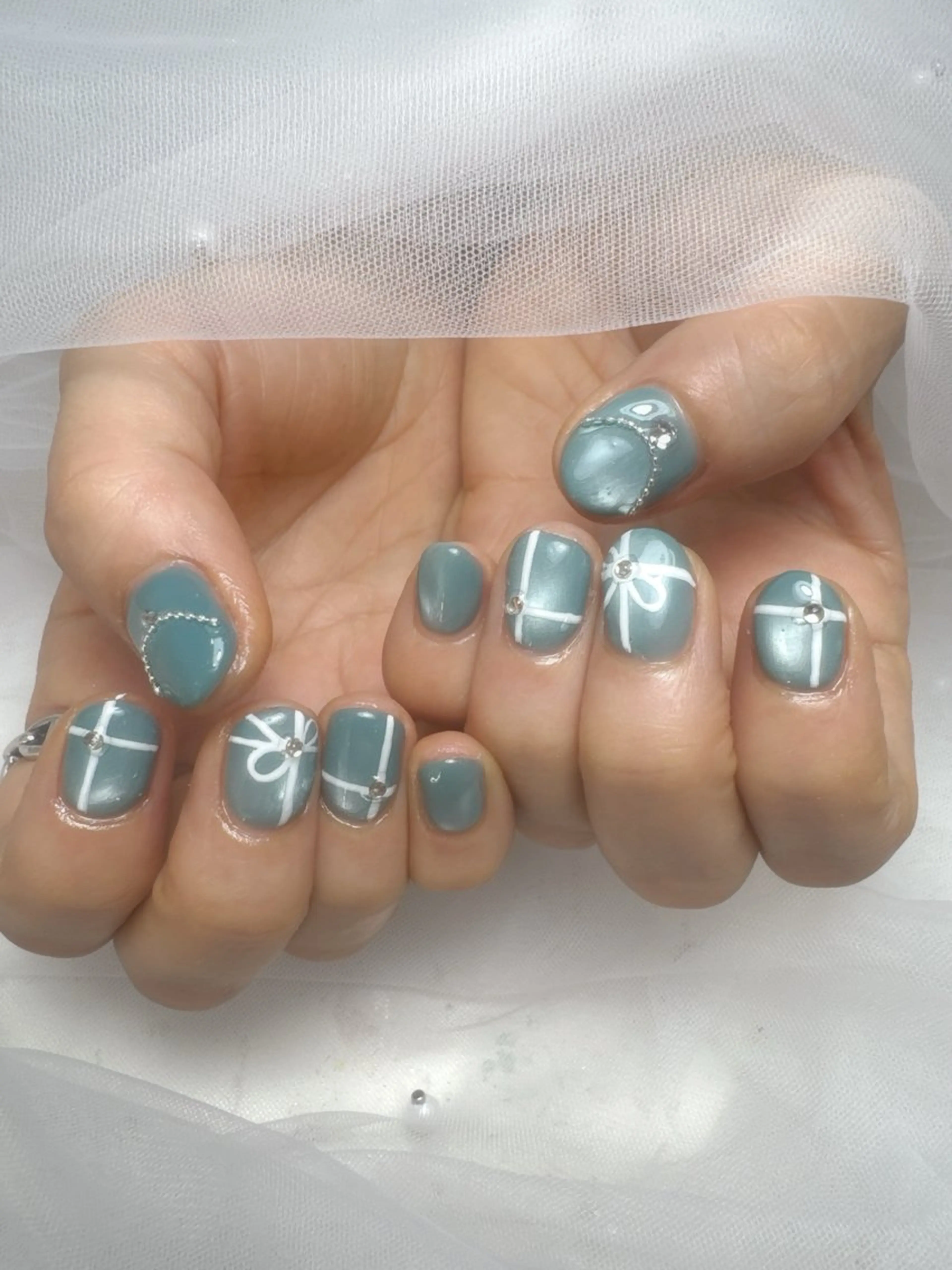 ネイル キラキラネイル 韓国ネイル 持ち込み ワンホンネイル ハンドネイル Queeens nailのネイルデザイン