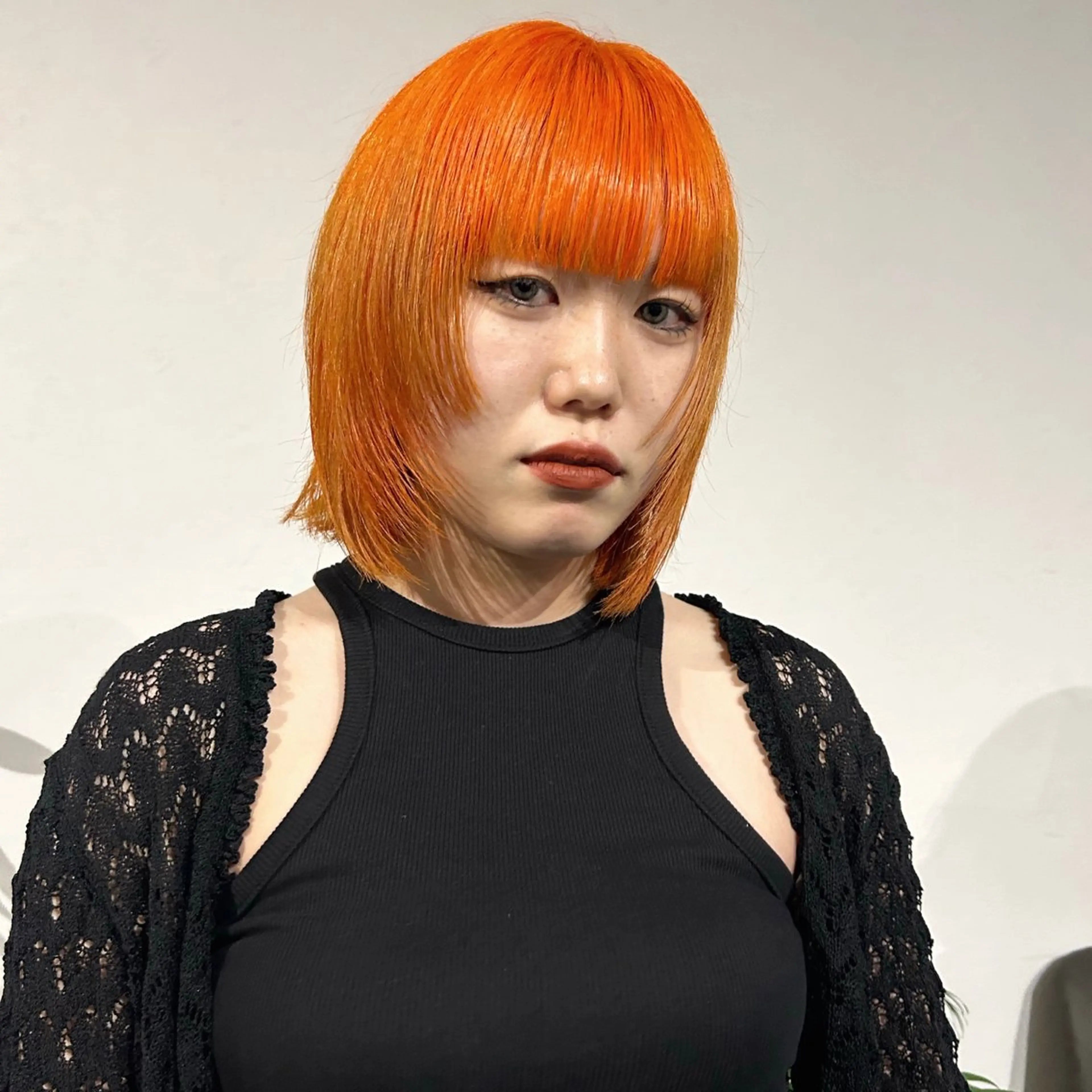 ミディアム カラー オレンジ ヘアカラー hinano ヒナノのヘアスタイル