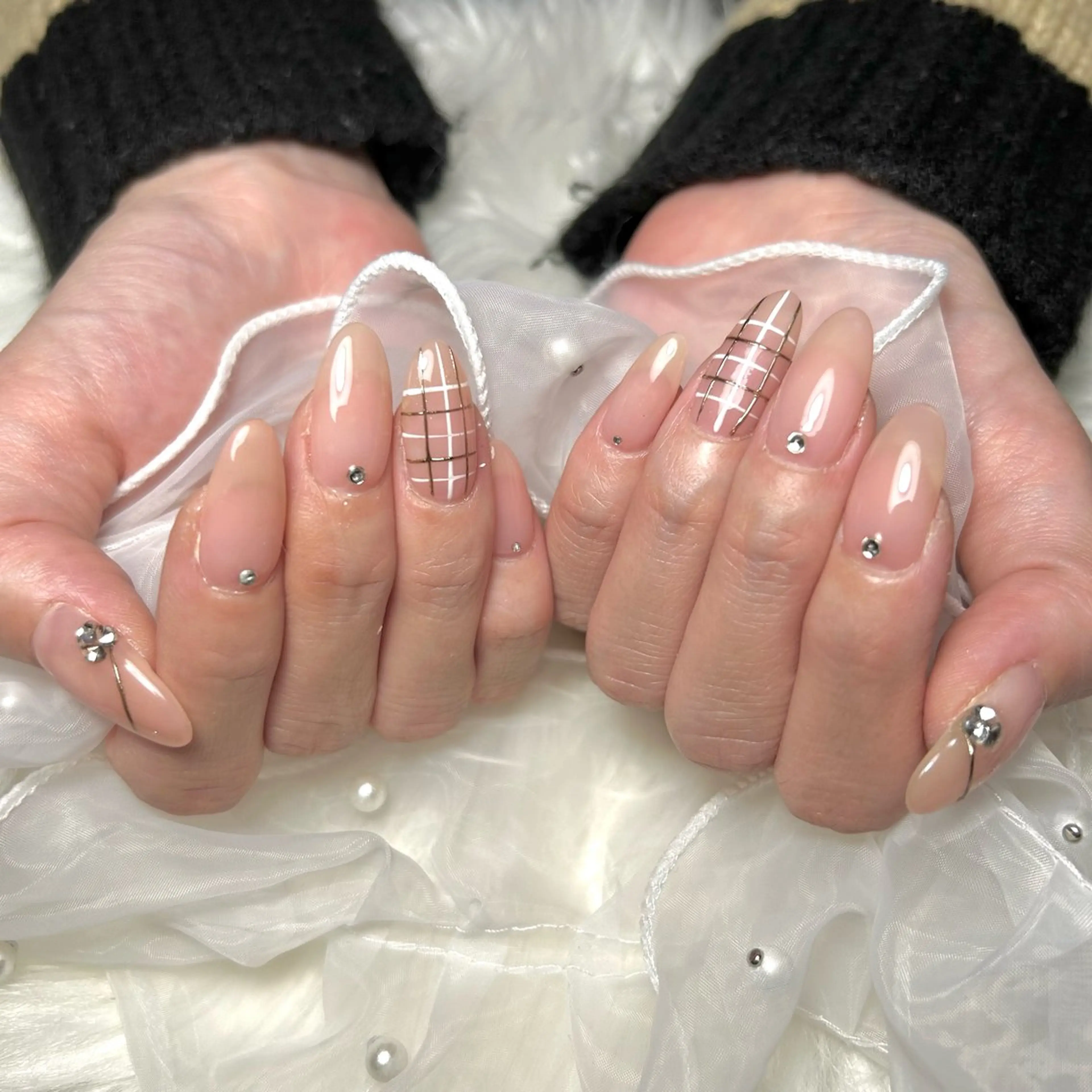 ネイル ストーンネイル moumou nailのネイルデザイン