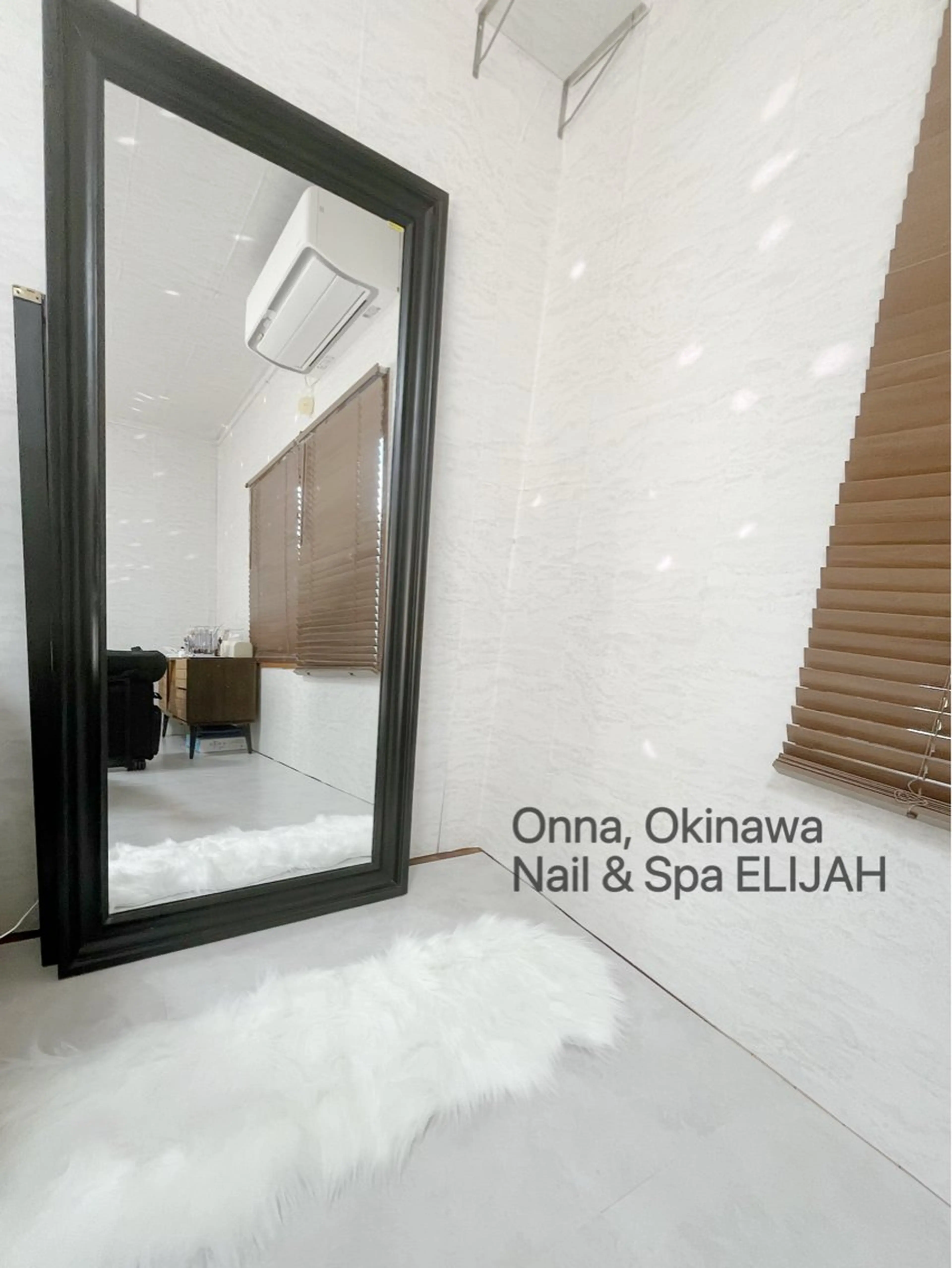 ダンラップ新里 友簣乃のネイルデザイン