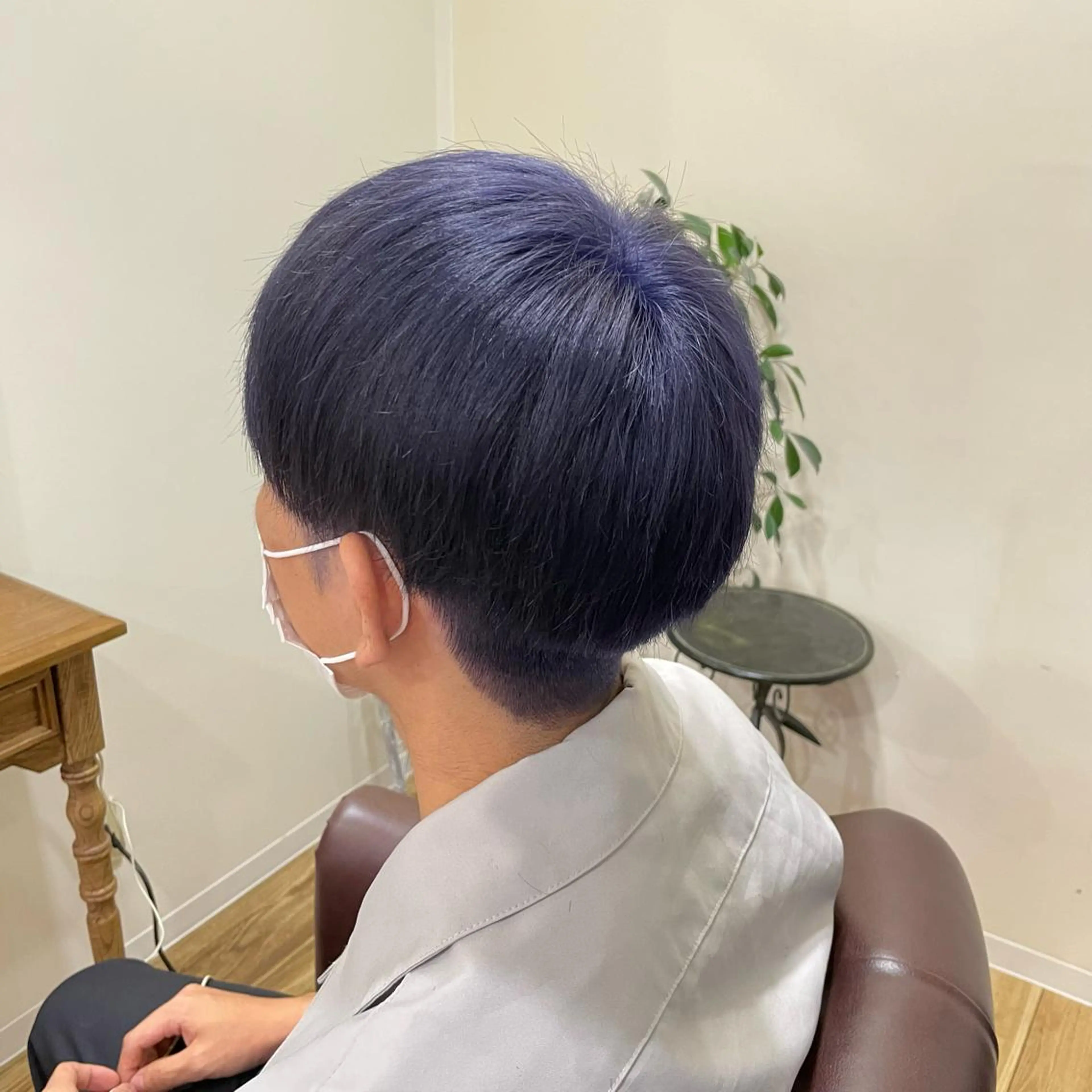 カラー ネイビーカラー 染矢 優希のヘアスタイル